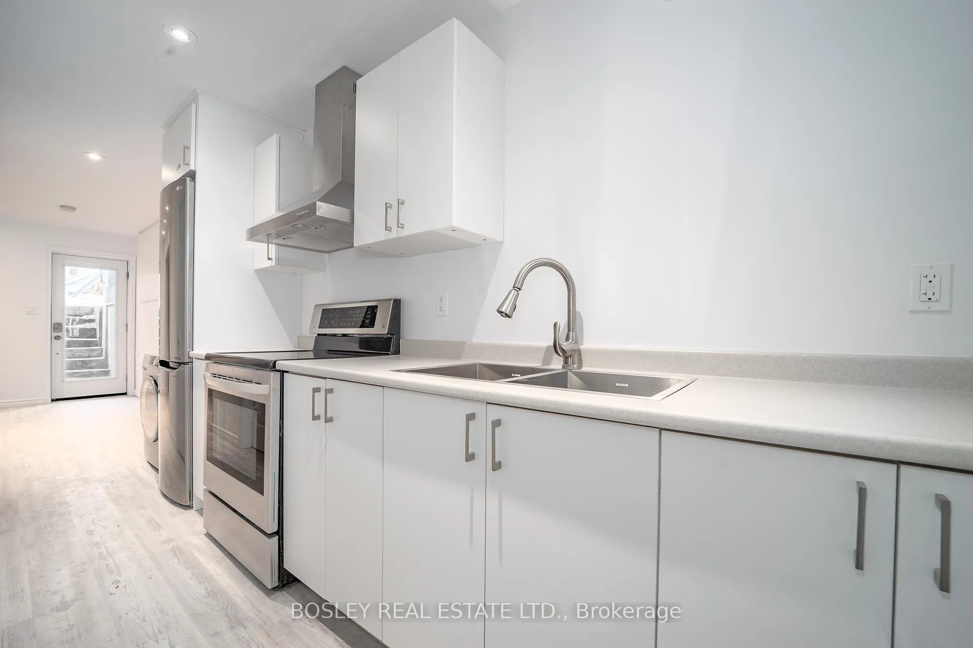 Photo 7 of 298 Rhodes Avenue, Toronto, Greenwood-Coxwell — HOMEH