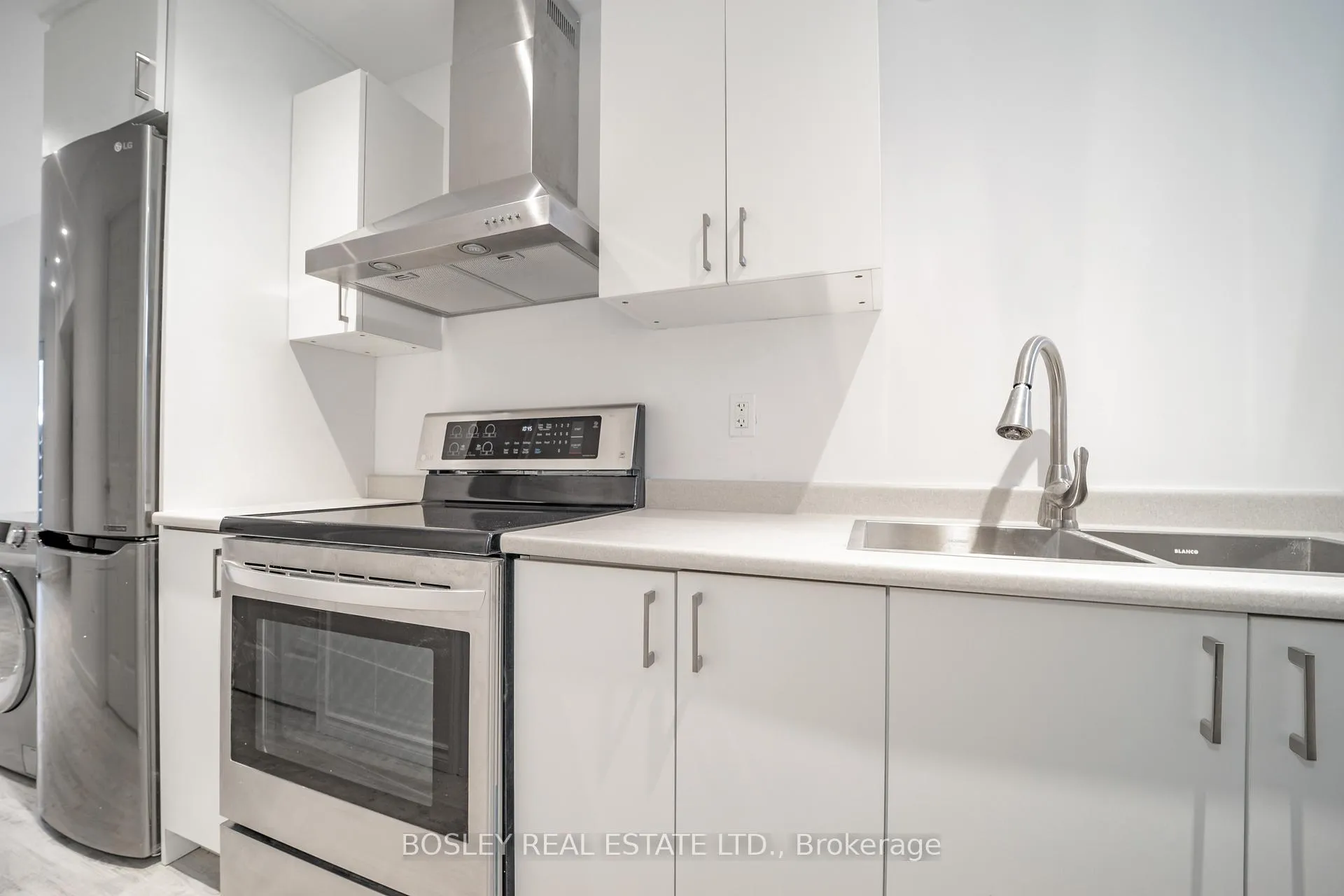 Photo 8 of 298 Rhodes Avenue, Toronto, Greenwood-Coxwell — HOMEH
