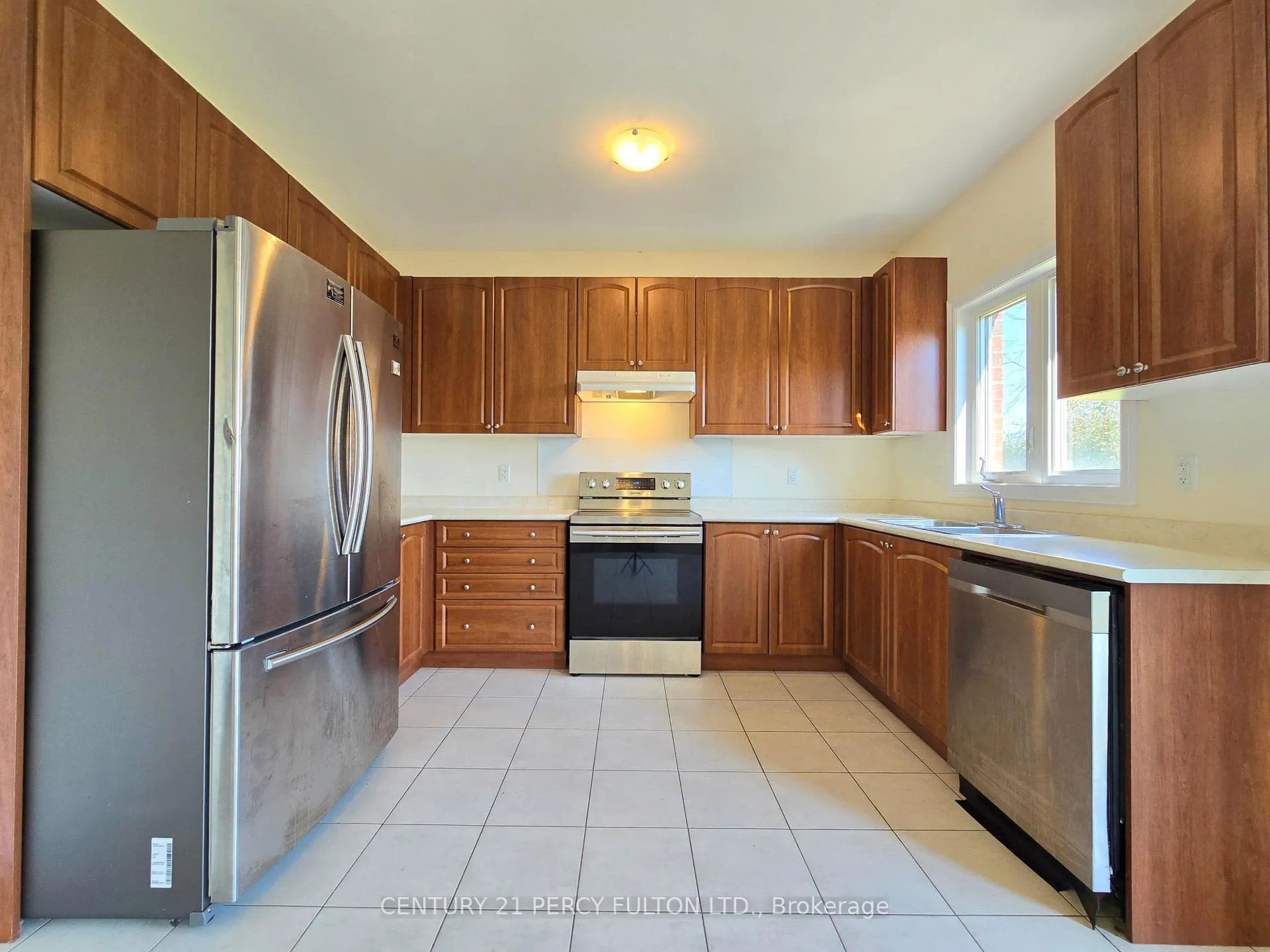 Photo 6 of 124 Terry Clayton Avenue, Brock, Beaverton — HOMEH