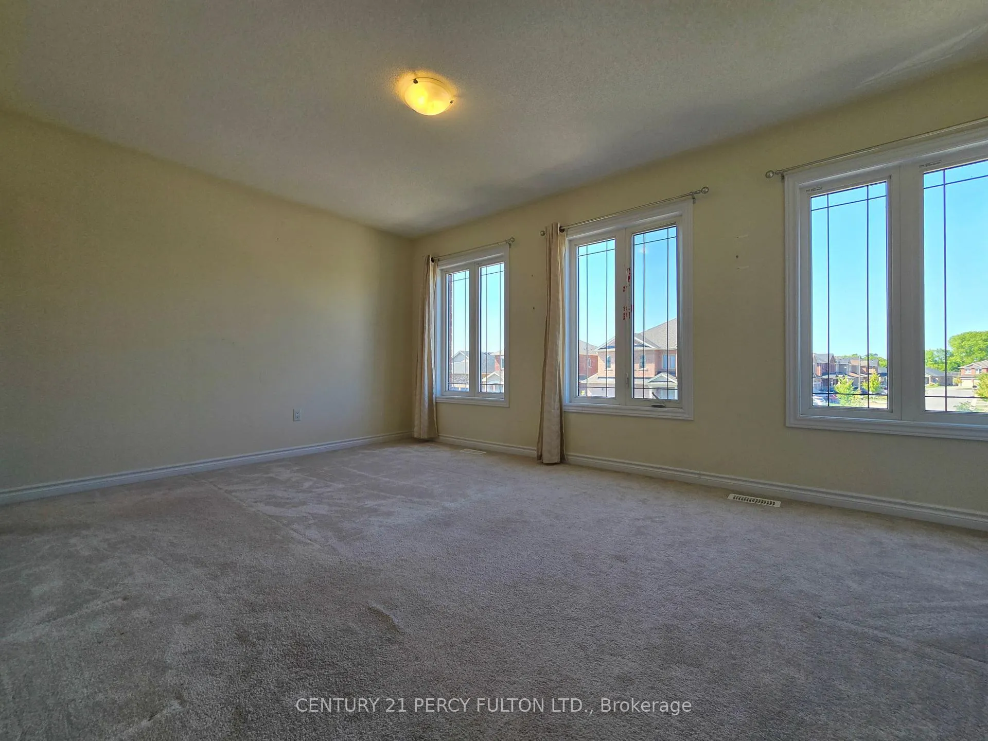 Photo 12 of 124 Terry Clayton Avenue, Brock, Beaverton — HOMEH