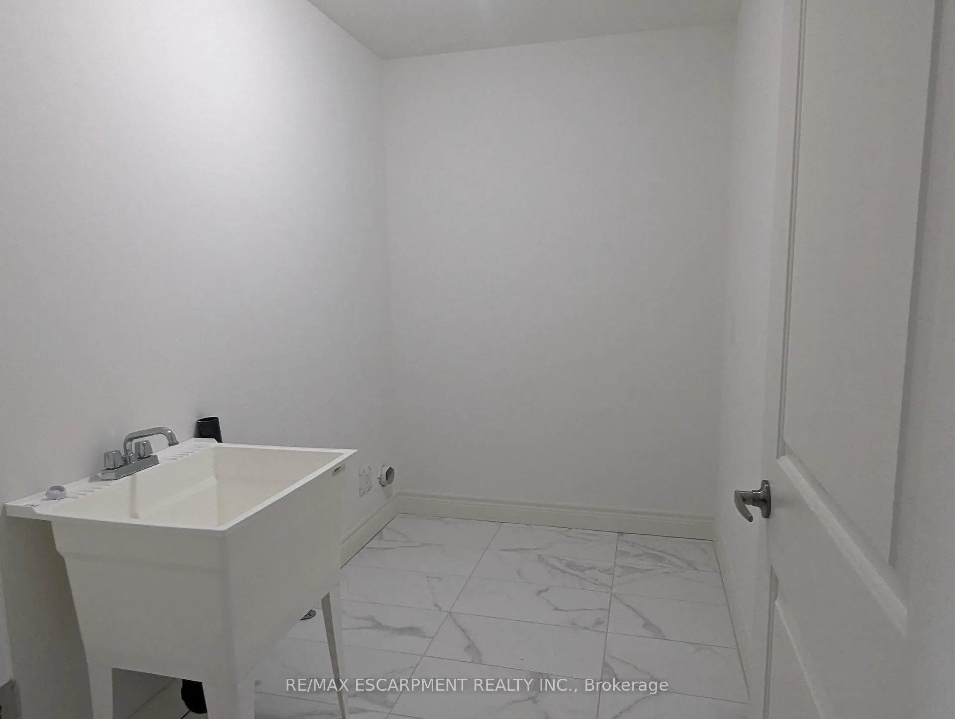 Photo 11 of Unit 3, 166 Mount Albion Road, Hamilton, Red Hill — HOMEH