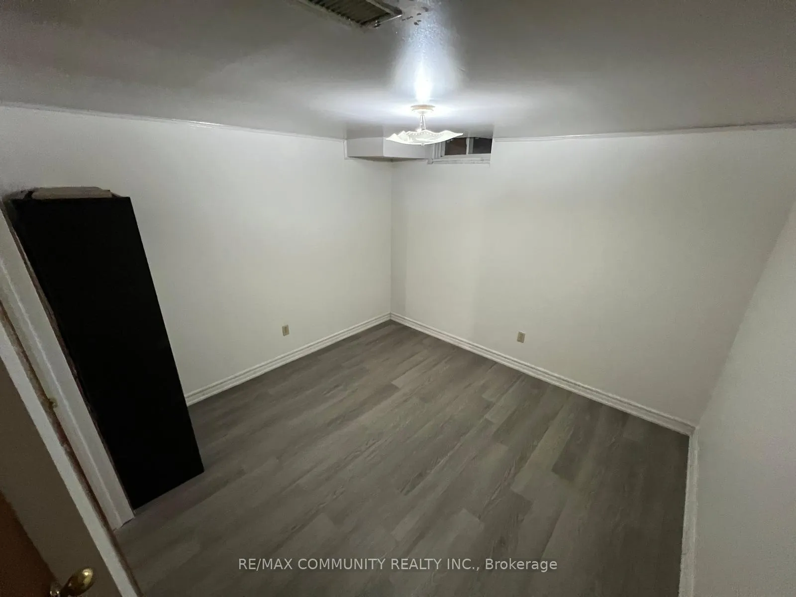 Photo 8 of Unit BSMT, 153 Cimmaron Street, Markham, Middlefield — HOMEH