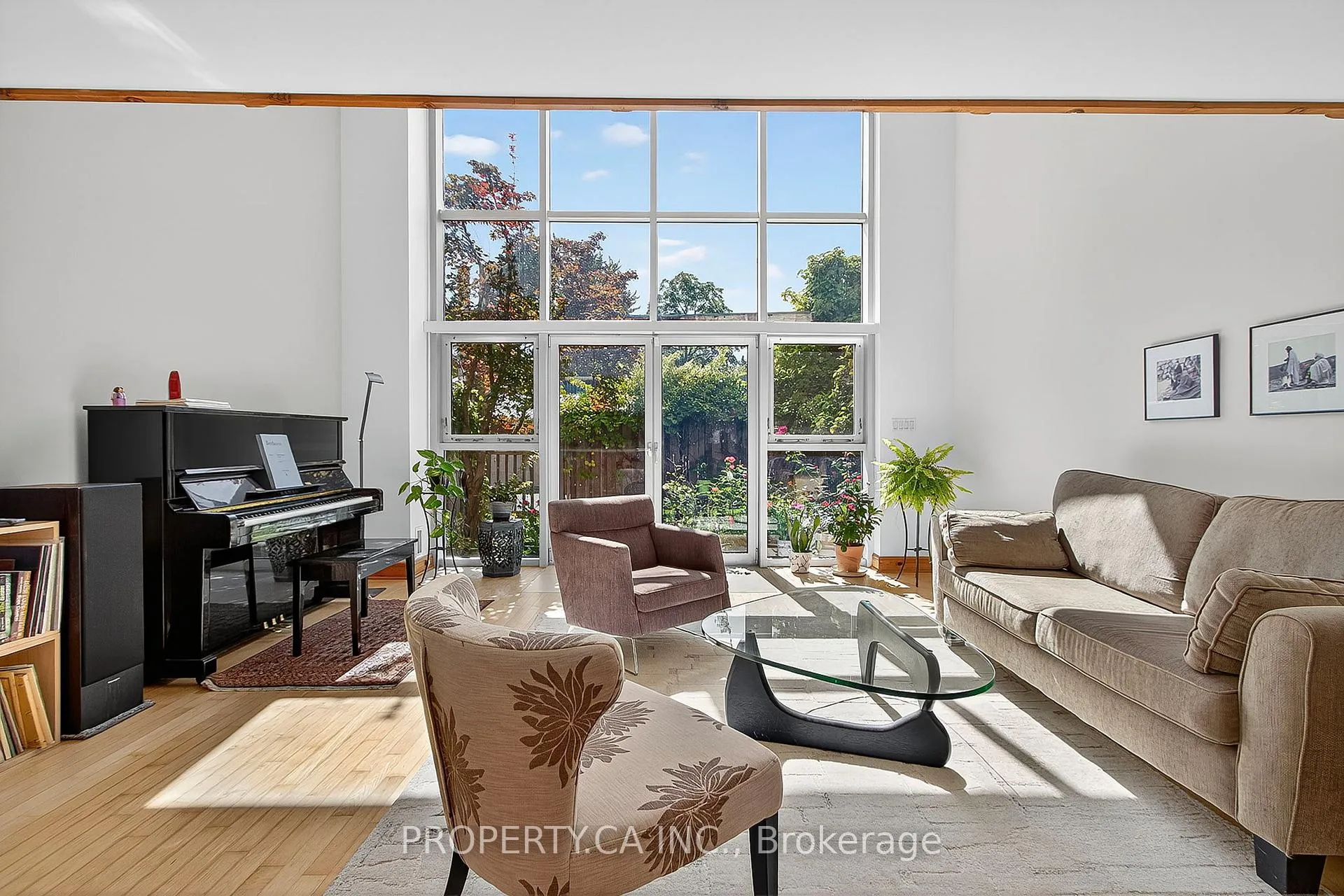 Photo 3 of Unit 110, 5 Father David Bauer Drive, Waterloo — HOMEH