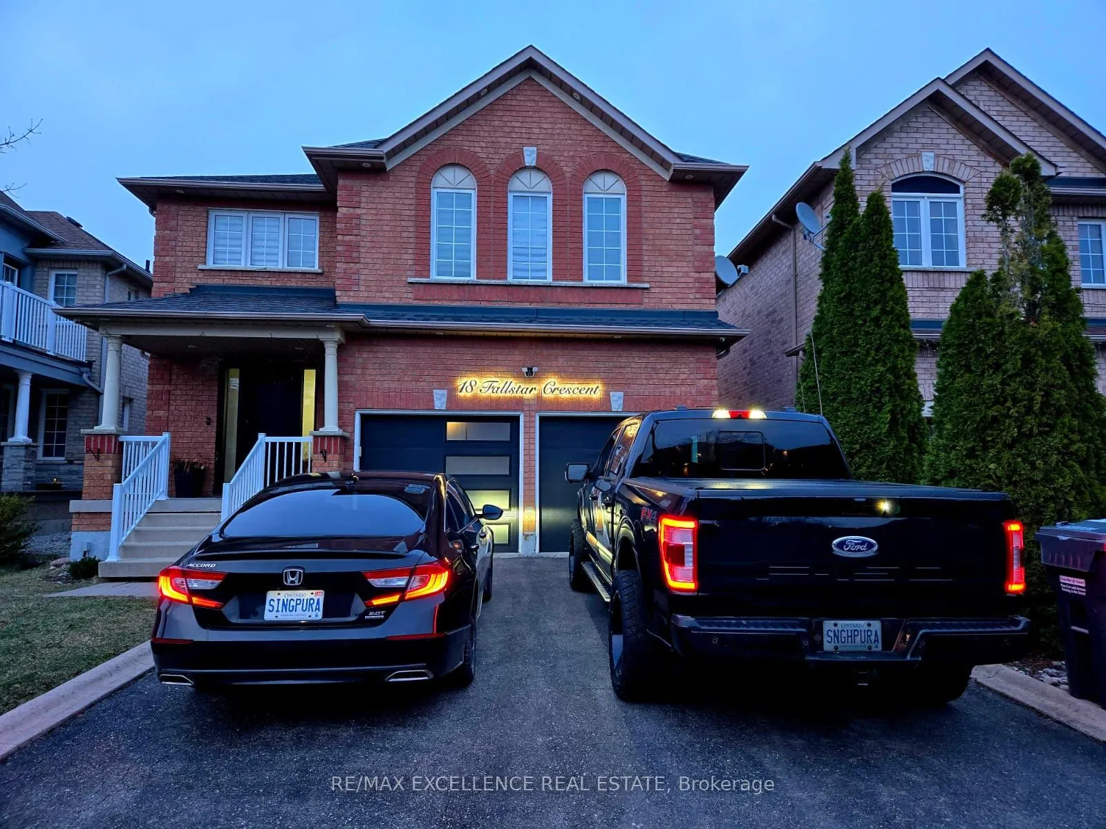 Photo 1 of 18 Fallstar Crescent, Brampton, Fletcher's Meadow — HOMEH