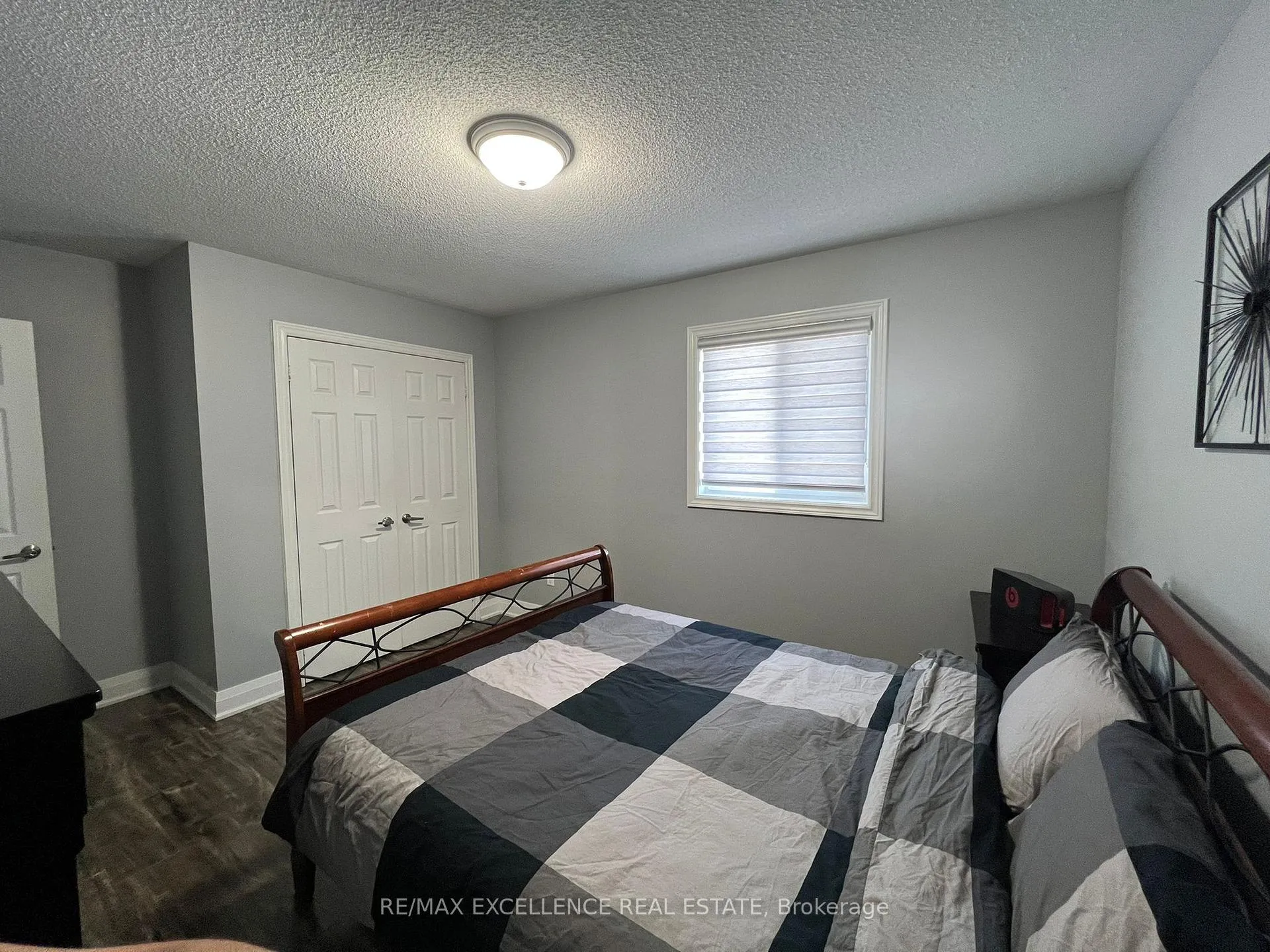 Photo 12 of 18 Fallstar Crescent, Brampton, Fletcher's Meadow — HOMEH