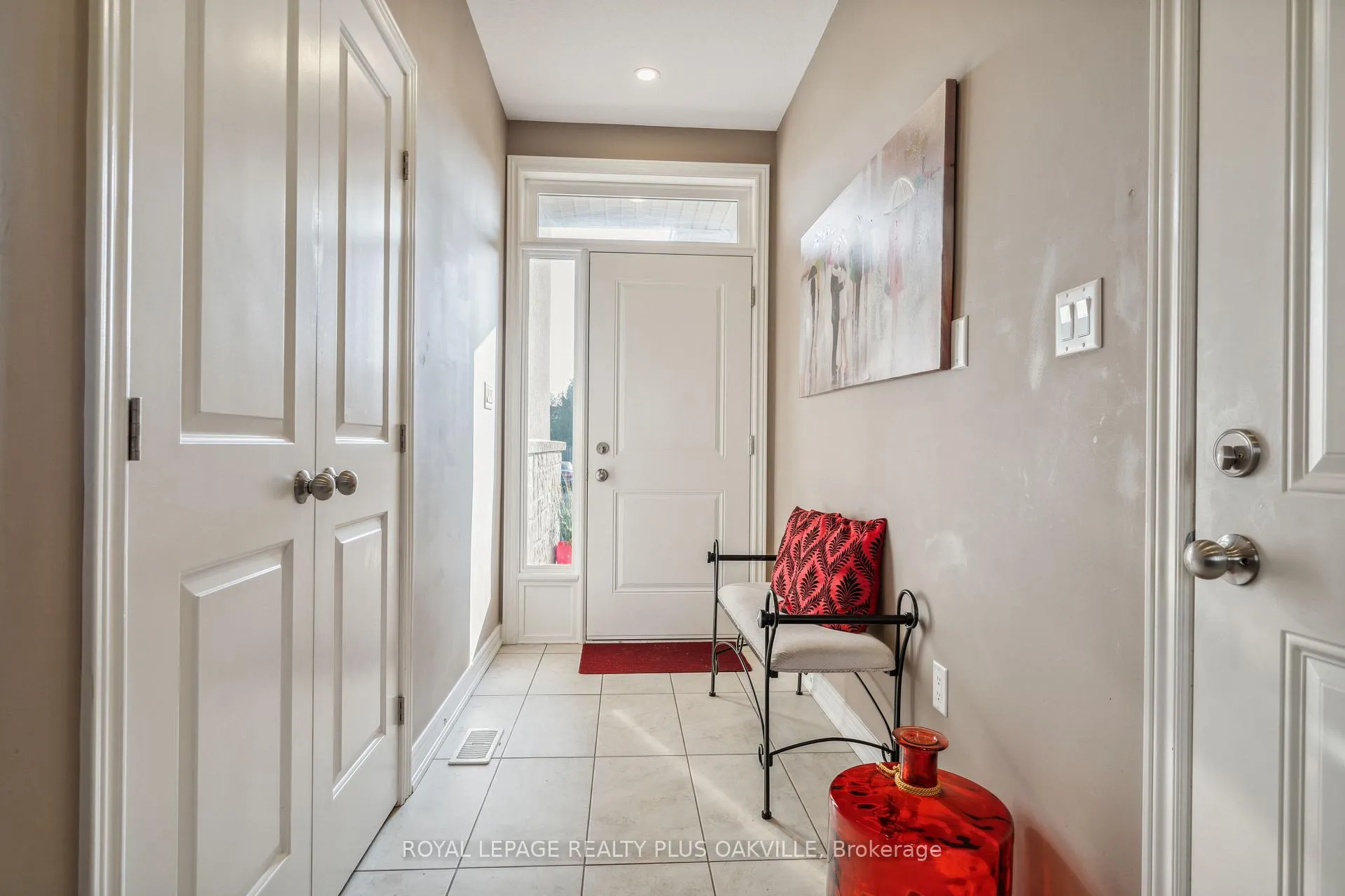 Photo 3 of 71 Locheed Drive, Hamilton, Lisgar — HOMEH
