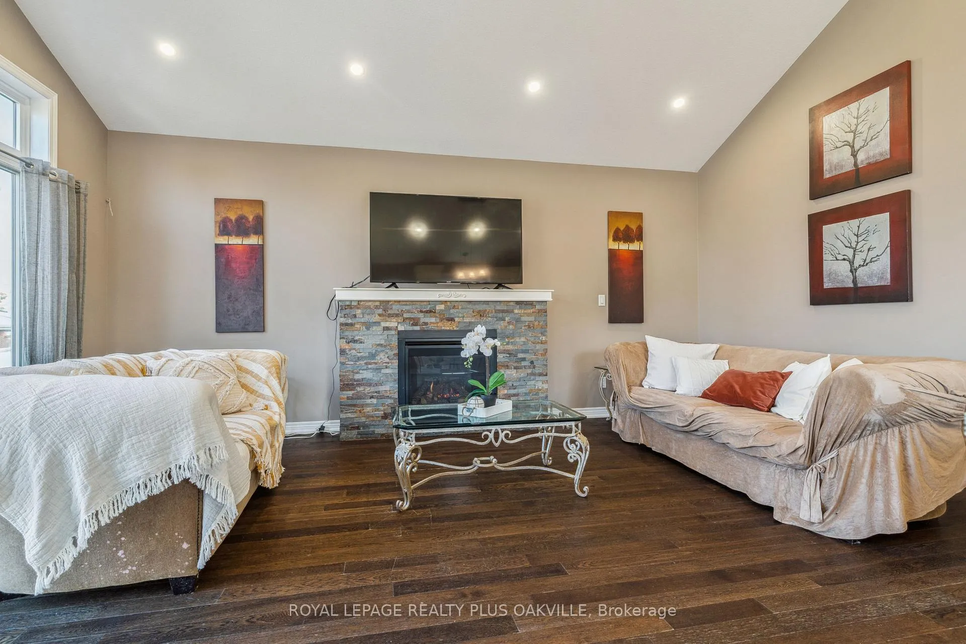 Photo 7 of 71 Locheed Drive, Hamilton, Lisgar — HOMEH