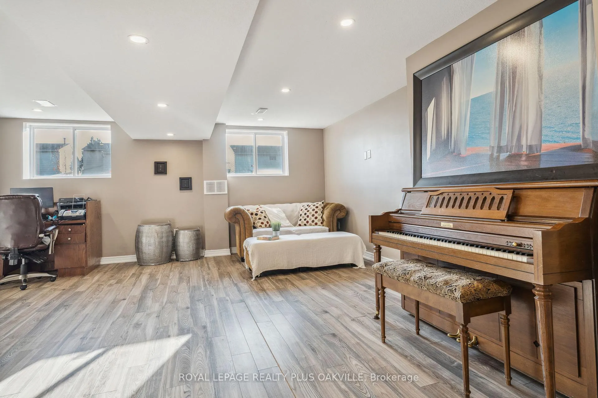 Photo 26 of 71 Locheed Drive, Hamilton, Lisgar — HOMEH