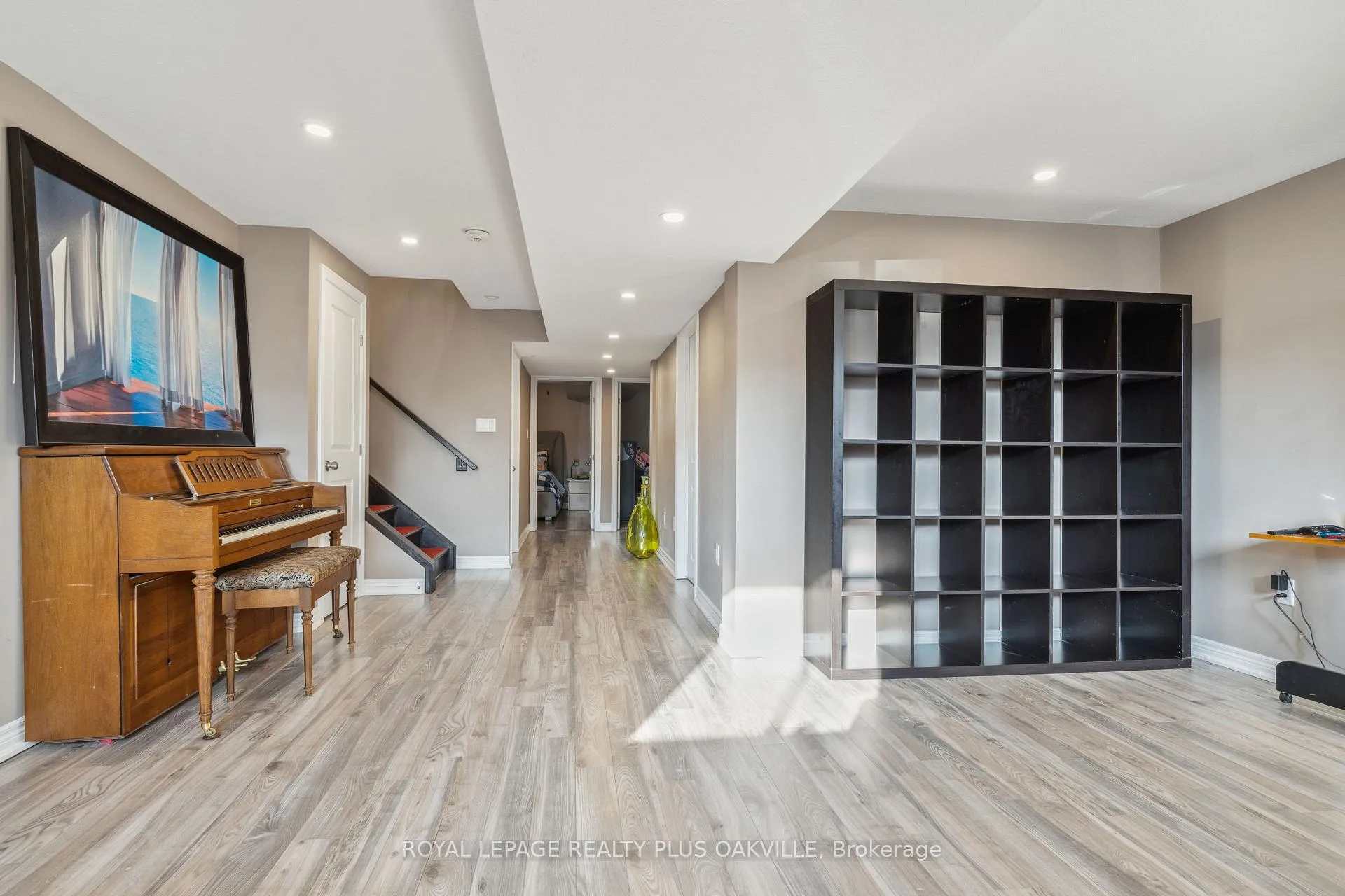 Photo 28 of 71 Locheed Drive, Hamilton, Lisgar — HOMEH