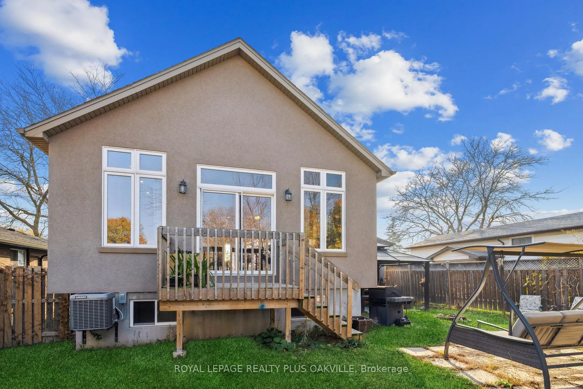 Photo 36 of 71 Locheed Drive, Hamilton, Lisgar — HOMEH