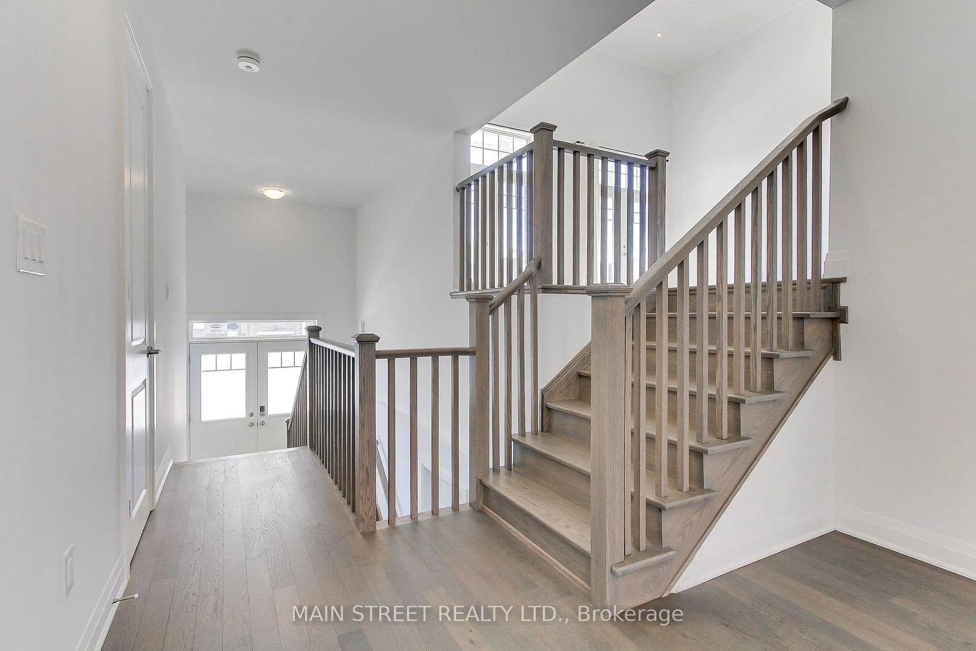 Photo 2 of 660 Mika Street, Innisfil, Alcona — HOMEH