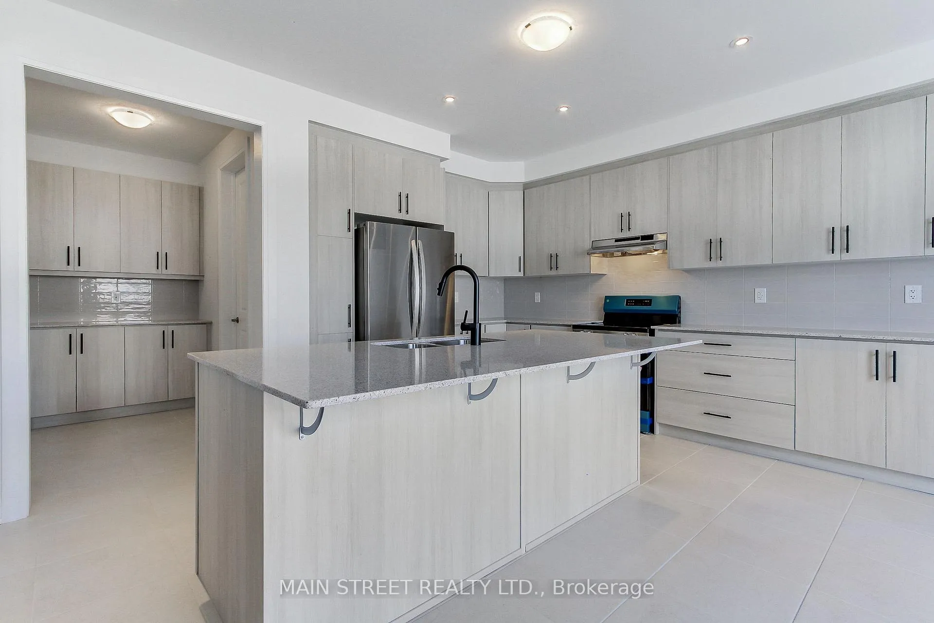 Photo 10 of 660 Mika Street, Innisfil, Alcona — HOMEH