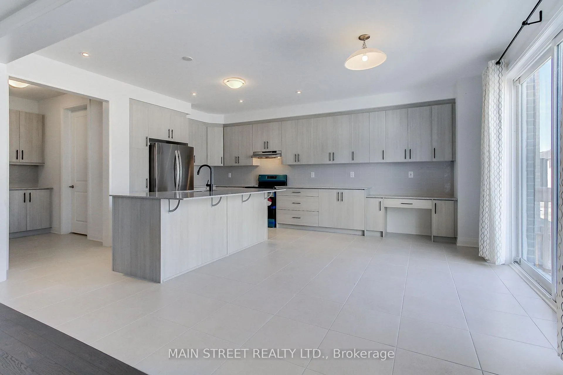 Photo 15 of 660 Mika Street, Innisfil, Alcona — HOMEH