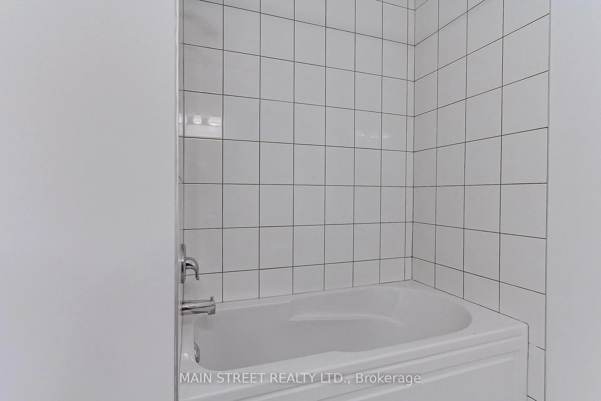 Photo 31 of 660 Mika Street, Innisfil, Alcona — HOMEH