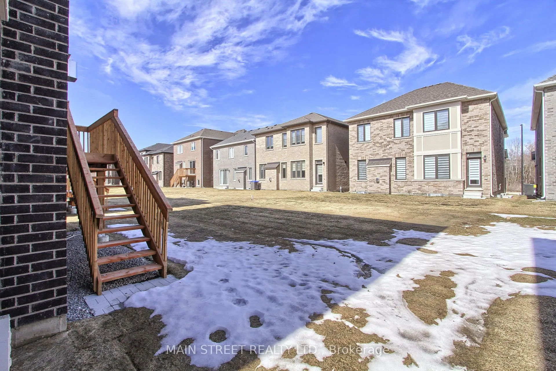 Photo 35 of 660 Mika Street, Innisfil, Alcona — HOMEH