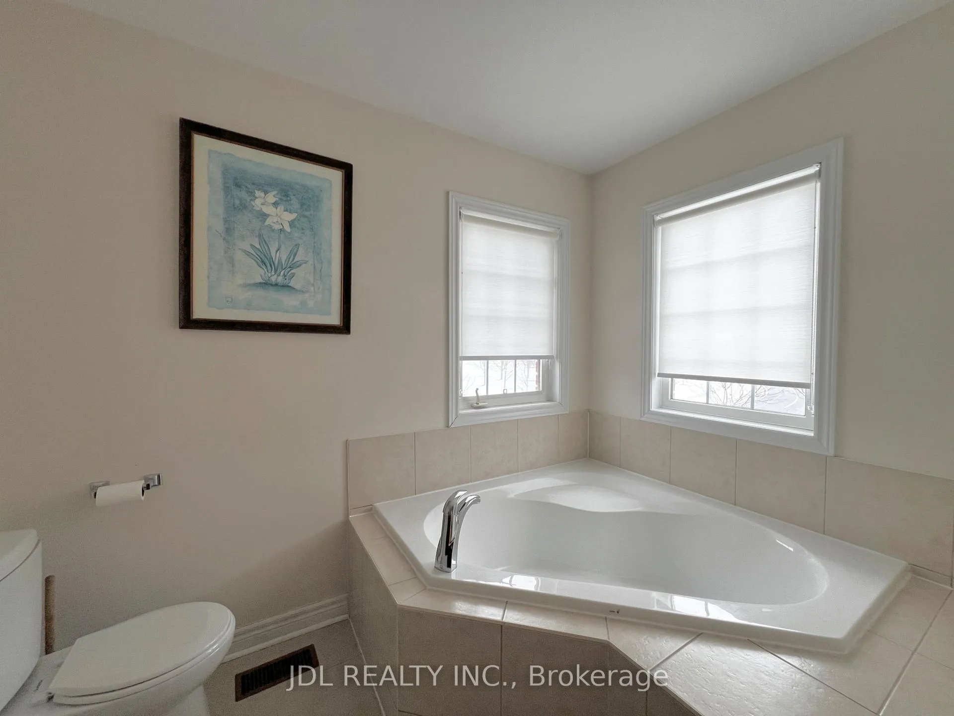 Photo 8 of 1 Winter Creek Crescent, Markham, Victoria Manor-Jennings Gate — HOMEH