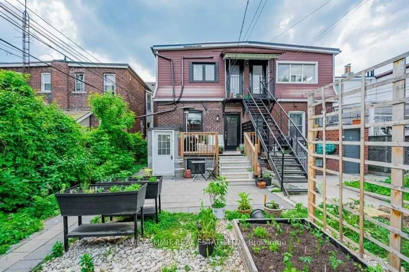Front of Unit 2, 229 Christie Street