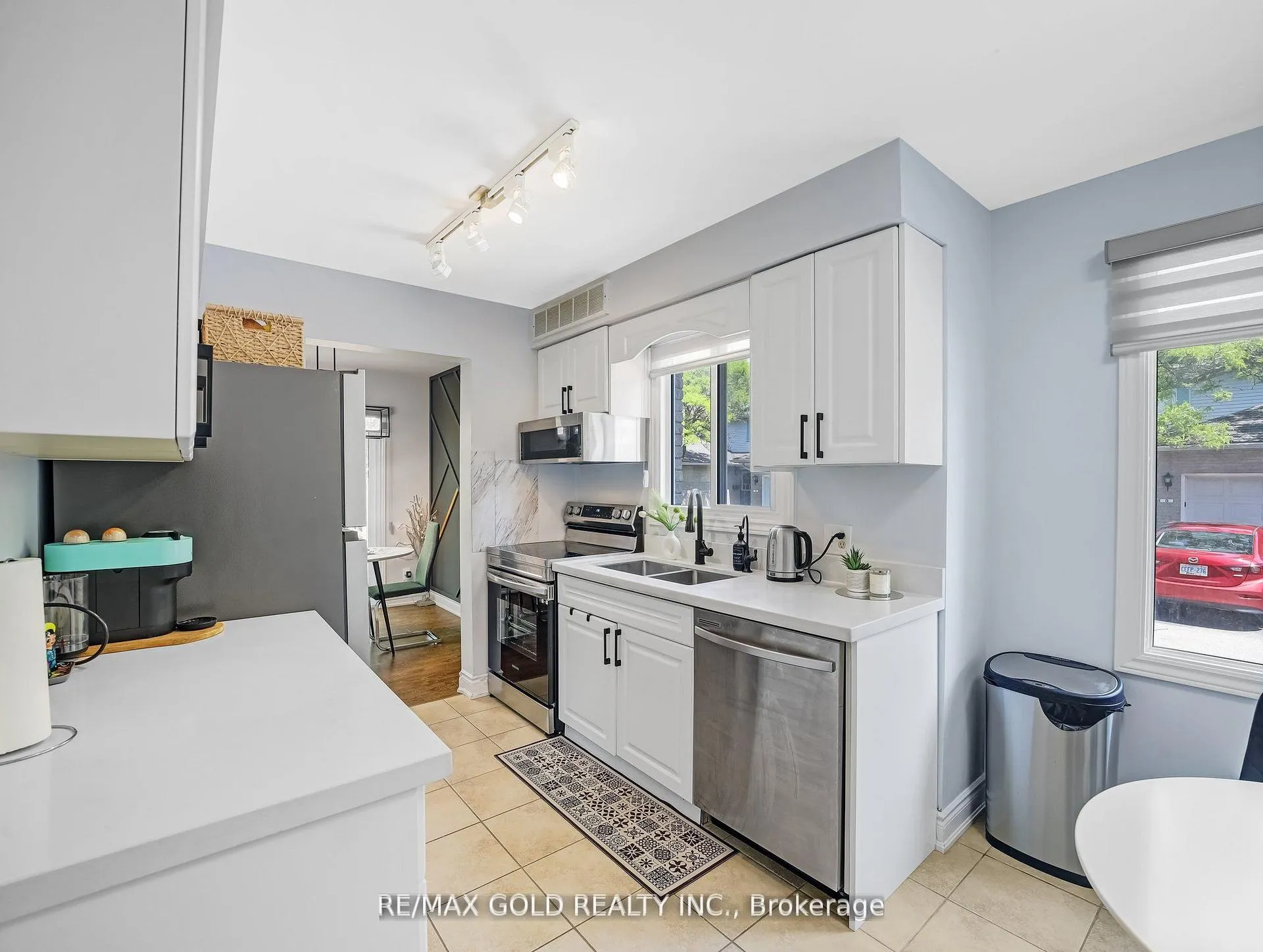Photo 13 of Unit 6, 405 Kingscourt Drive, Waterloo — HOMEH