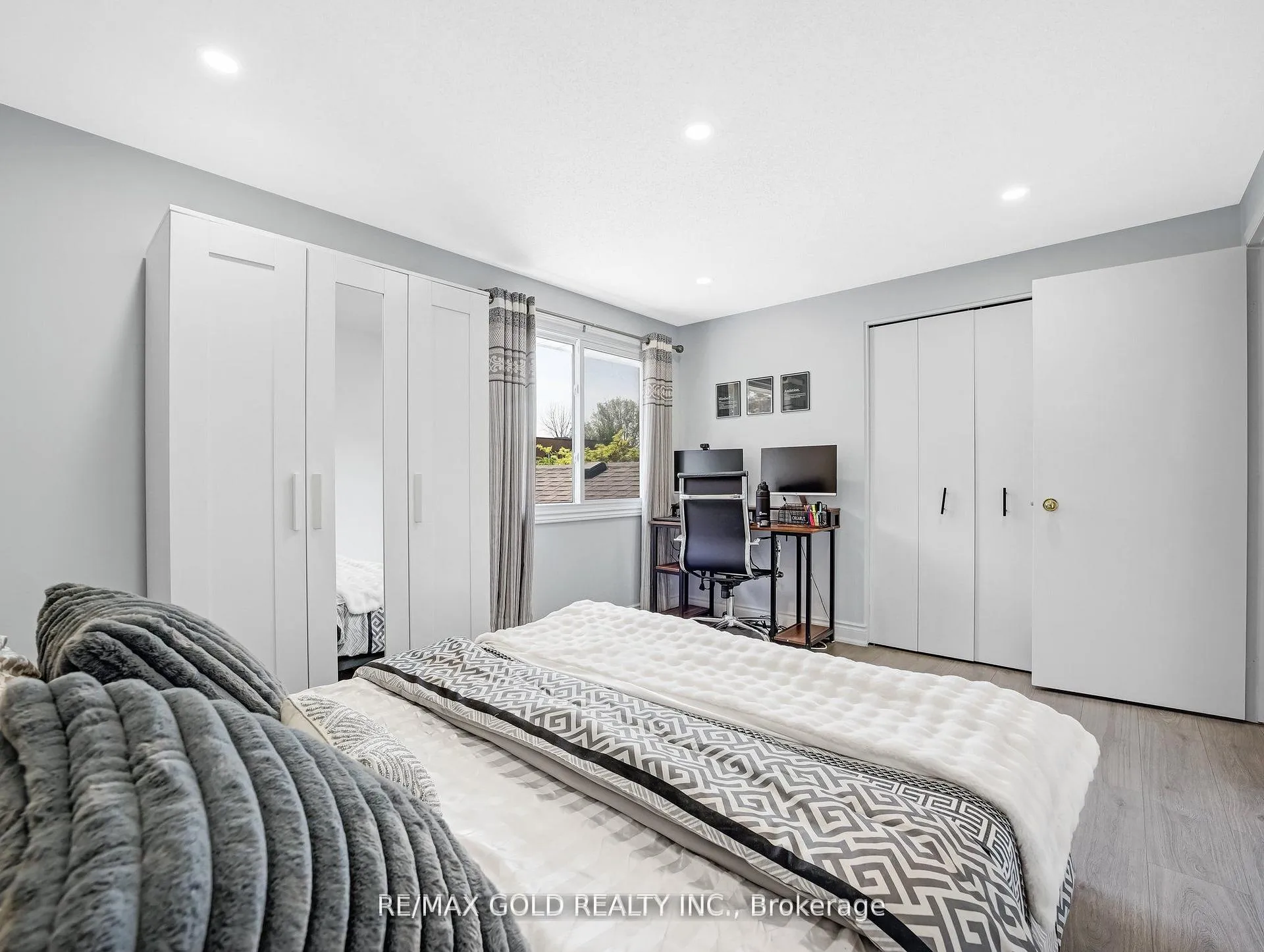 Photo 21 of Unit 6, 405 Kingscourt Drive, Waterloo — HOMEH