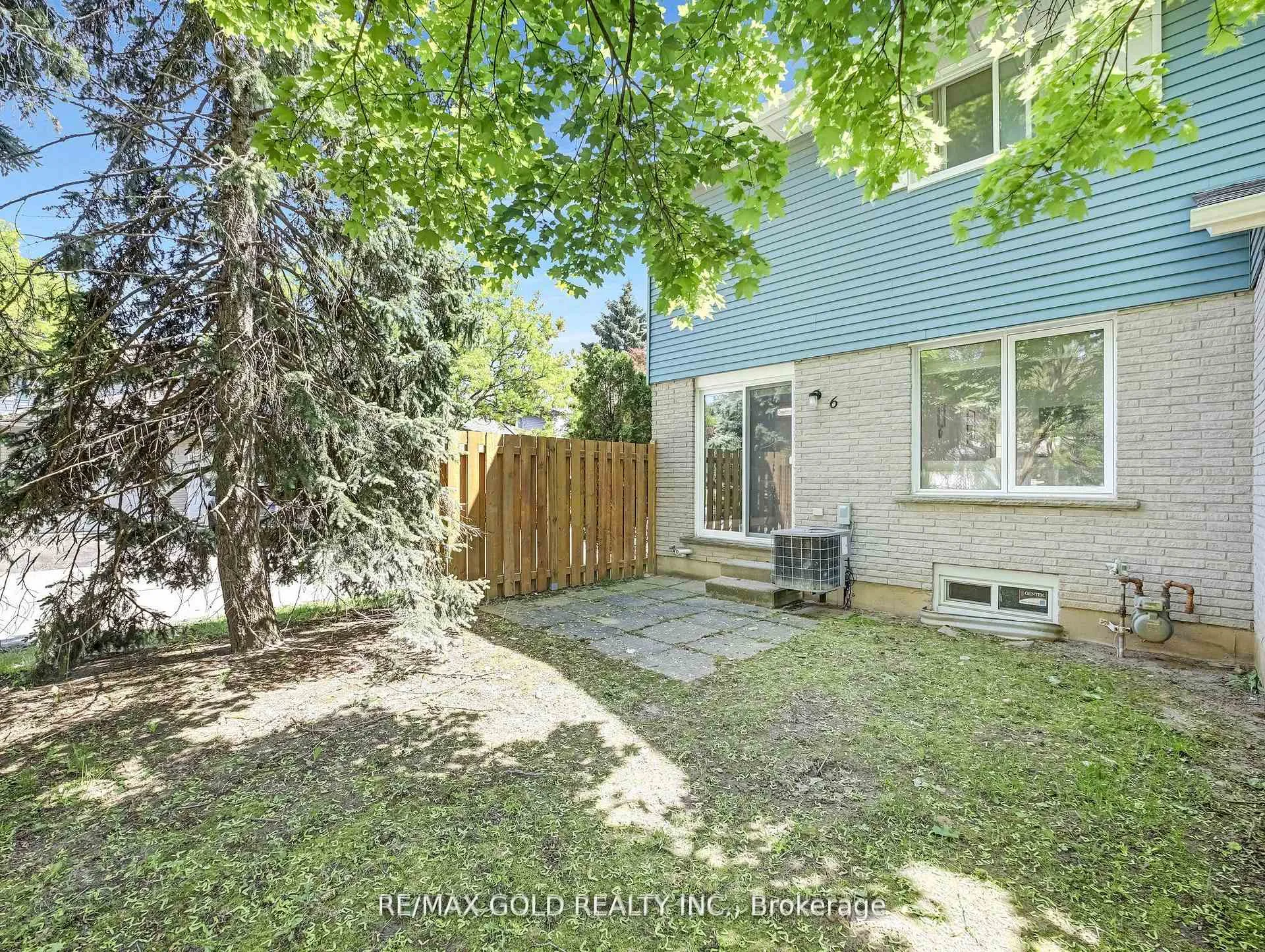Photo 36 of Unit 6, 405 Kingscourt Drive, Waterloo — HOMEH