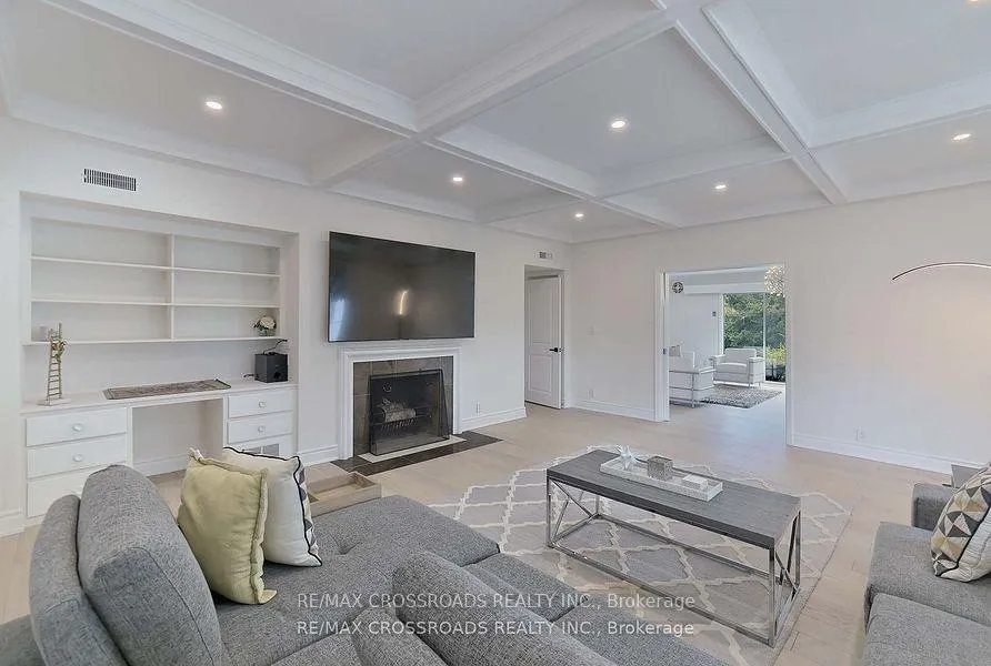 Photo 3 of 634 Brookside Drive, Oshawa, O'Neill — HOMEH