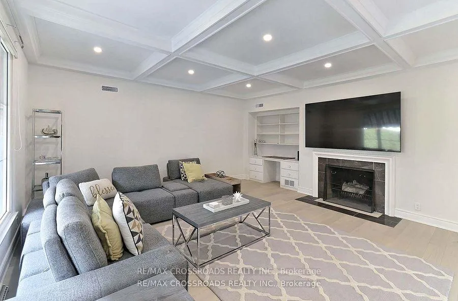 Photo 5 of 634 Brookside Drive, Oshawa, O'Neill — HOMEH