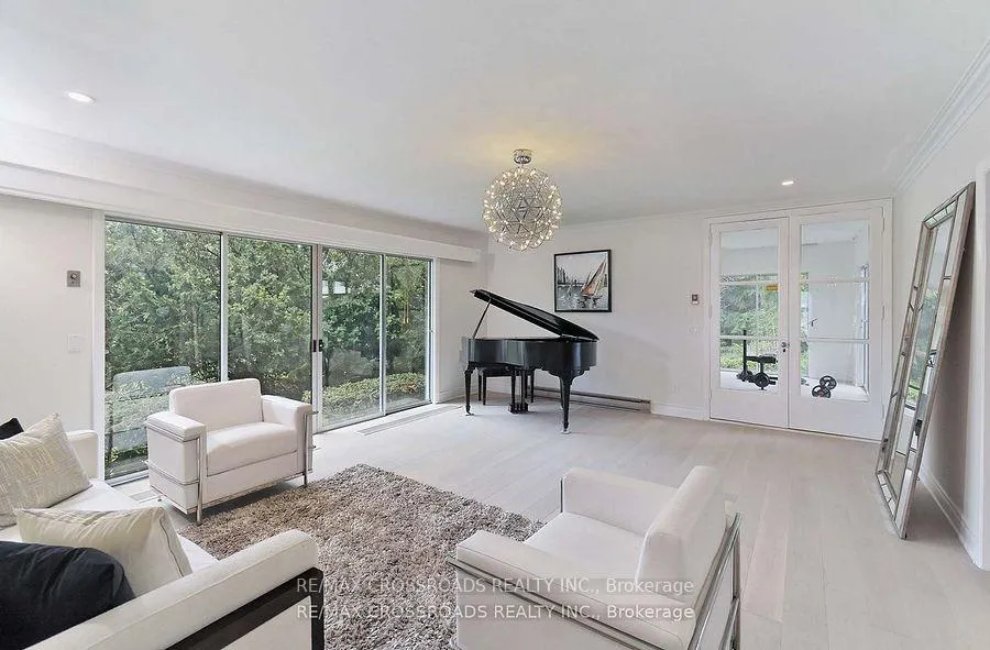Photo 7 of 634 Brookside Drive, Oshawa, O'Neill — HOMEH