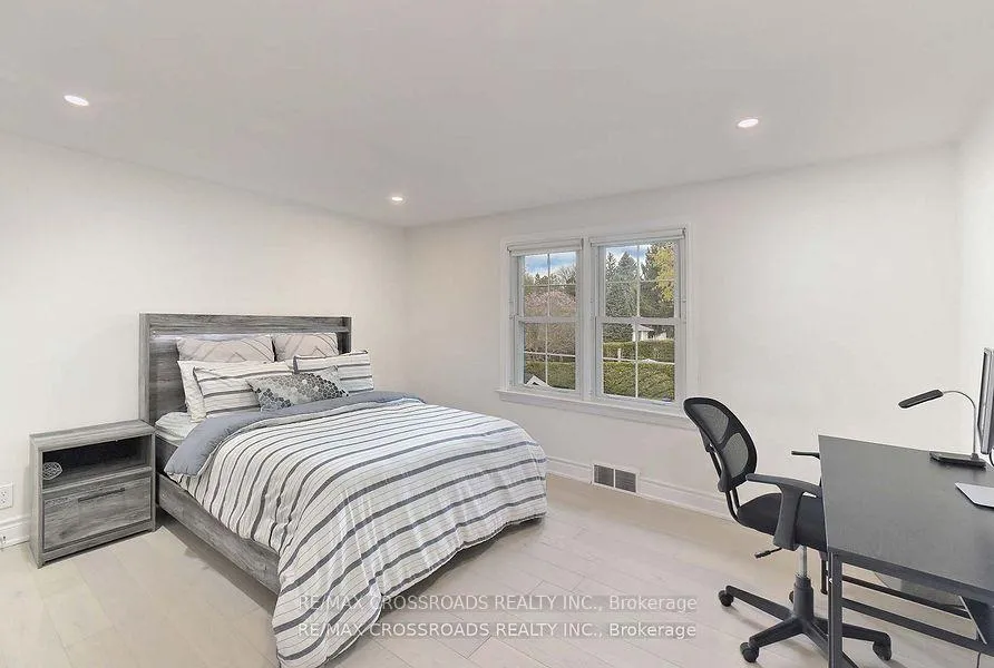 Photo 21 of 634 Brookside Drive, Oshawa, O'Neill — HOMEH