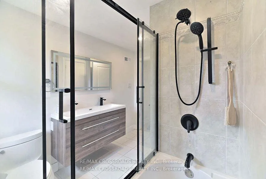 Photo 26 of 634 Brookside Drive, Oshawa, O'Neill — HOMEH