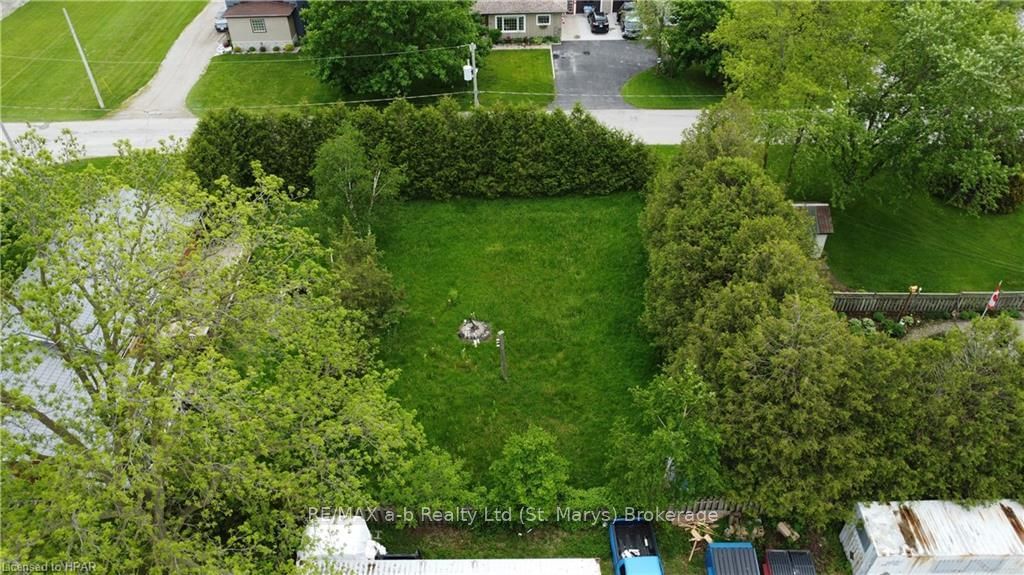 Photo 3 of - LORNE Ave, Bluewater, Hensall — HOMEH