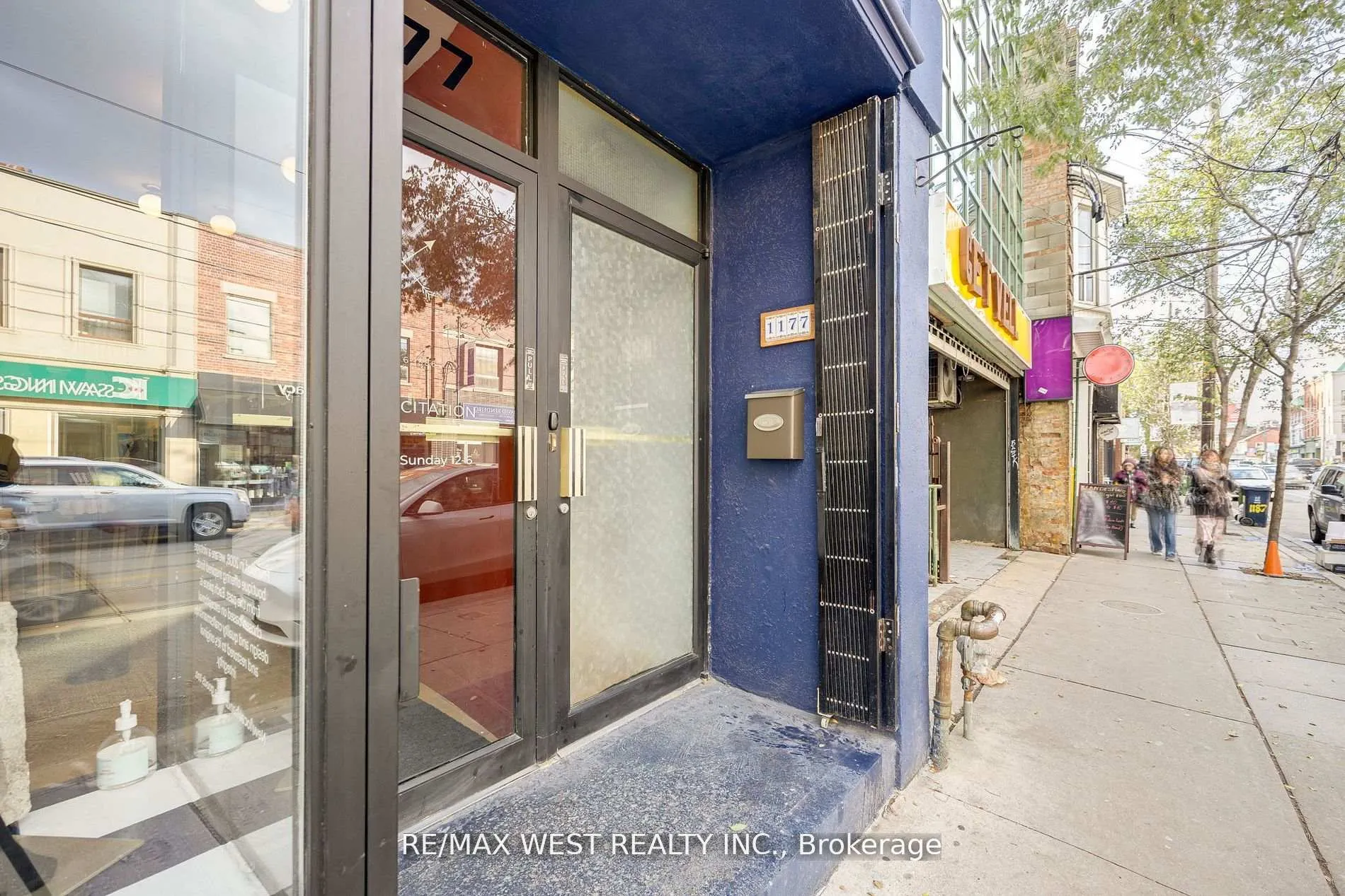 Photo 3 of Unit Upper, 1177 Dundas Street W, Toronto, Trinity-Bellwoods — HOMEH
