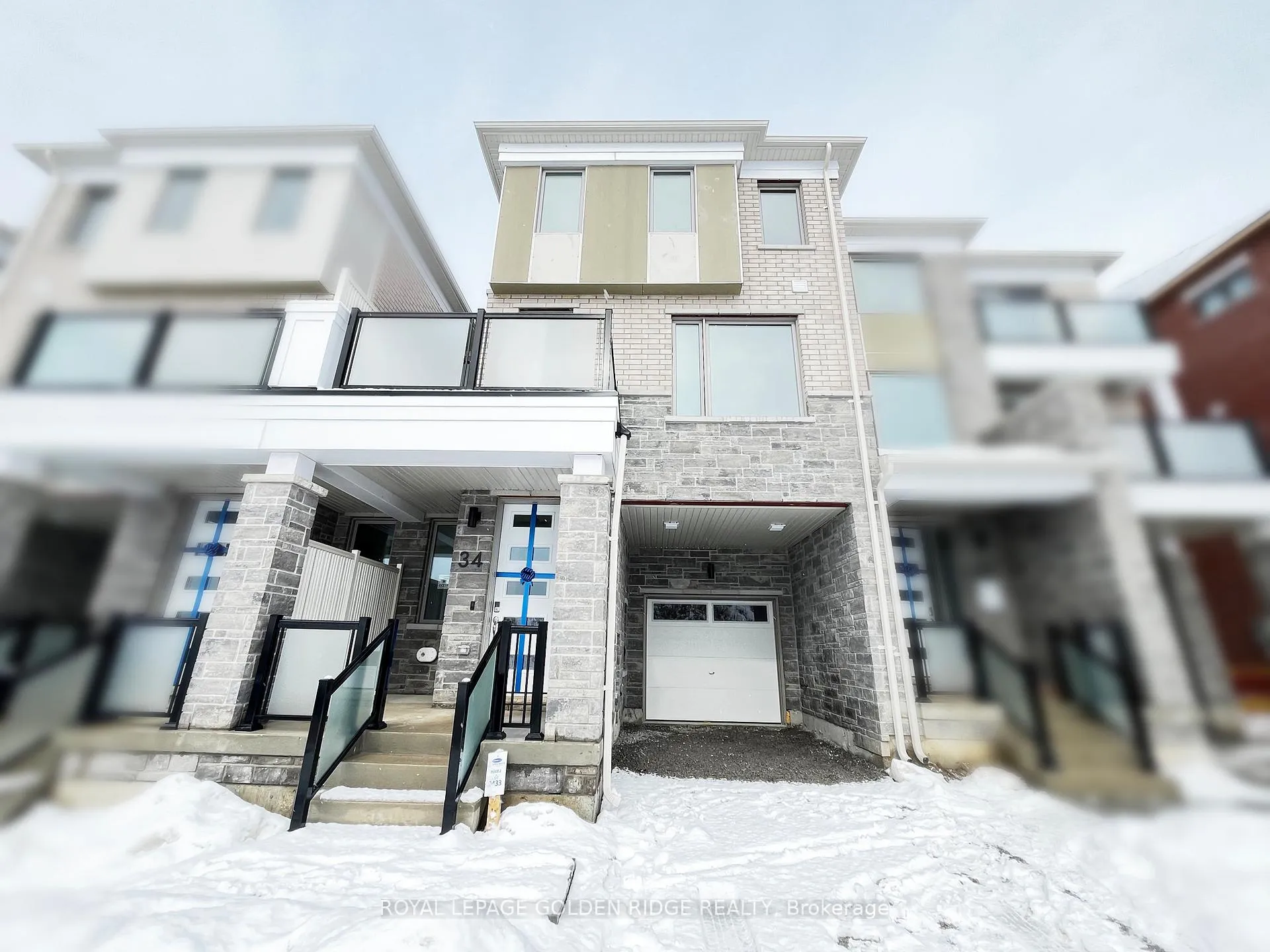Photo 1 of 34 Azure Drive, Markham, Rural Markham — HOMEH