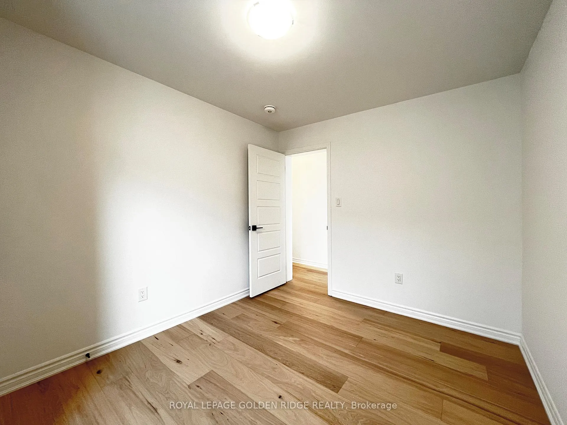 Photo 21 of 34 Azure Drive, Markham, Rural Markham — HOMEH