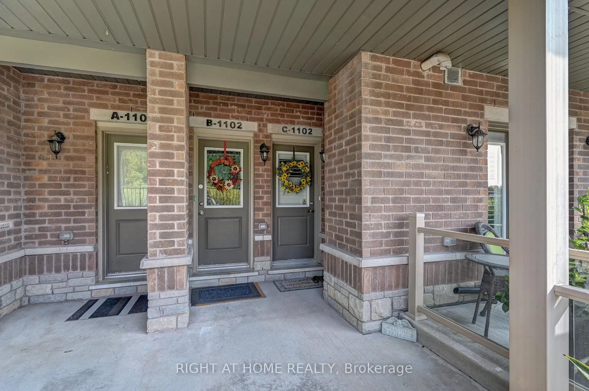 Photo 6 of Unit B, 1102 Fairway Road, Kitchener — HOMEH