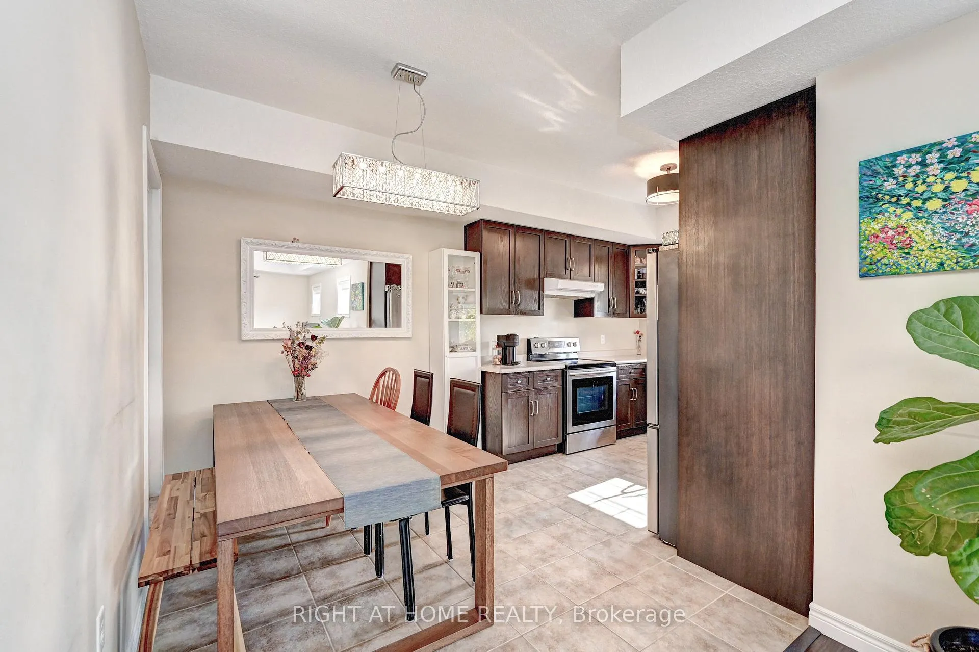 Photo 10 of Unit B, 1102 Fairway Road, Kitchener — HOMEH