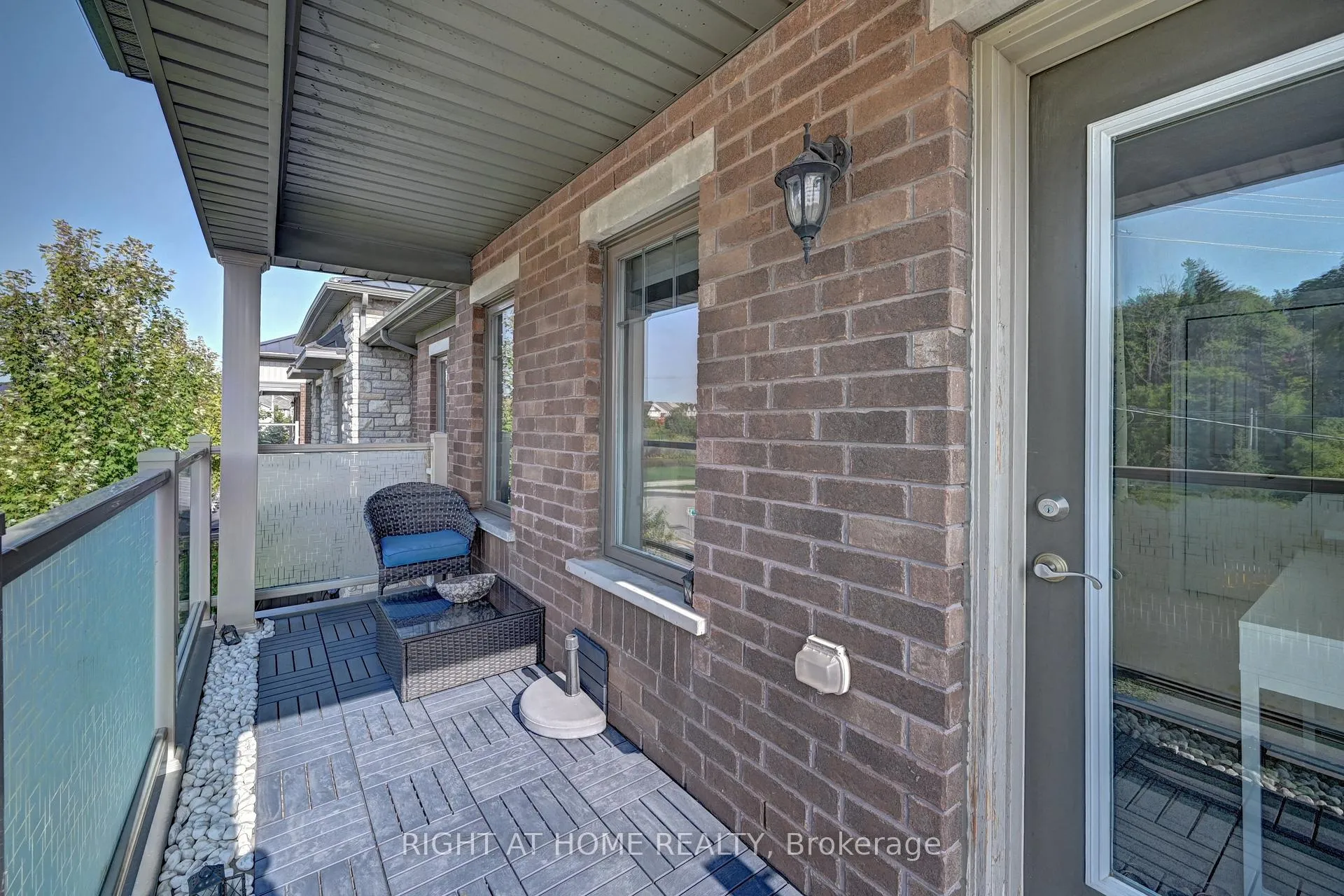 Photo 31 of Unit B, 1102 Fairway Road, Kitchener — HOMEH