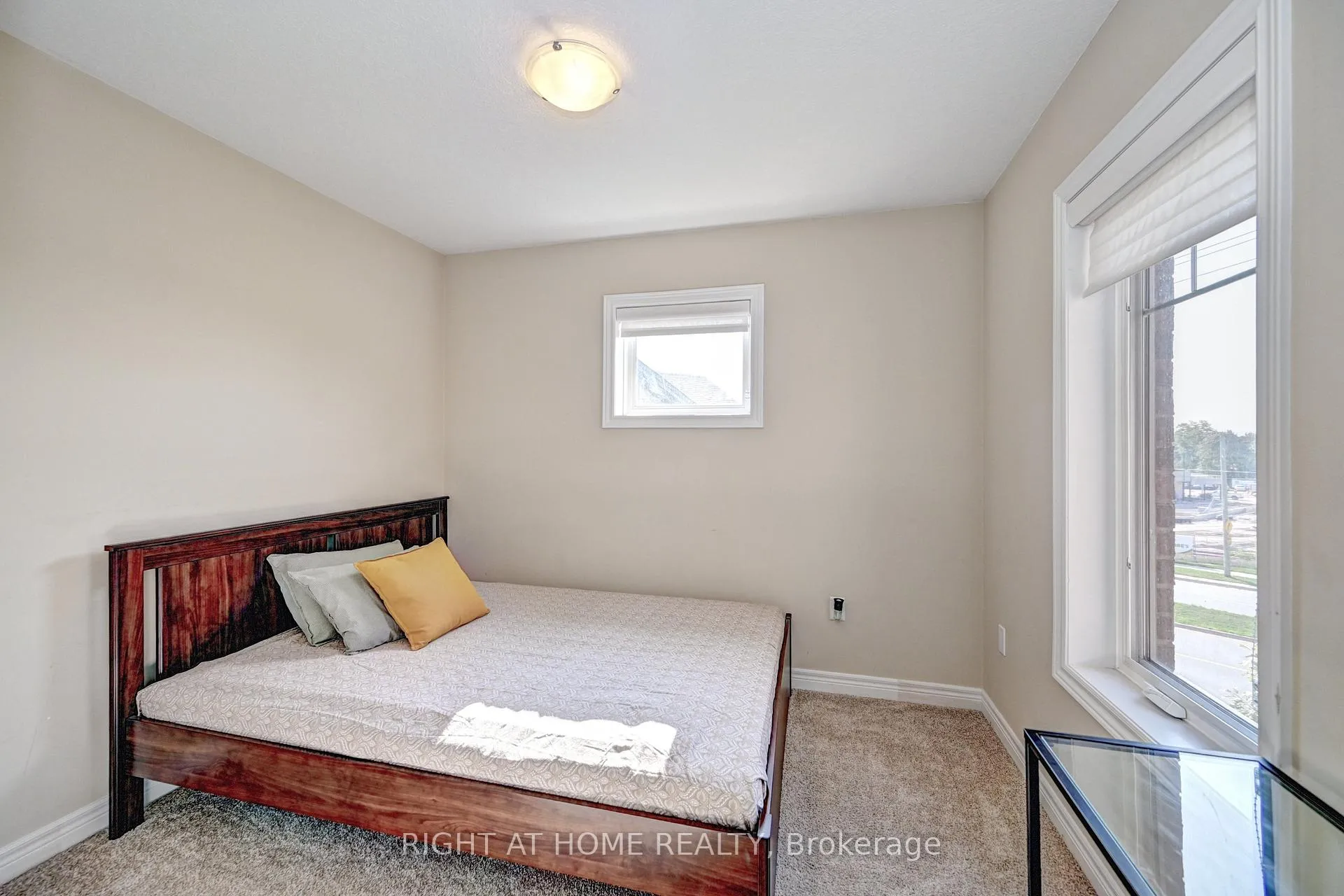 Photo 37 of Unit B, 1102 Fairway Road, Kitchener — HOMEH