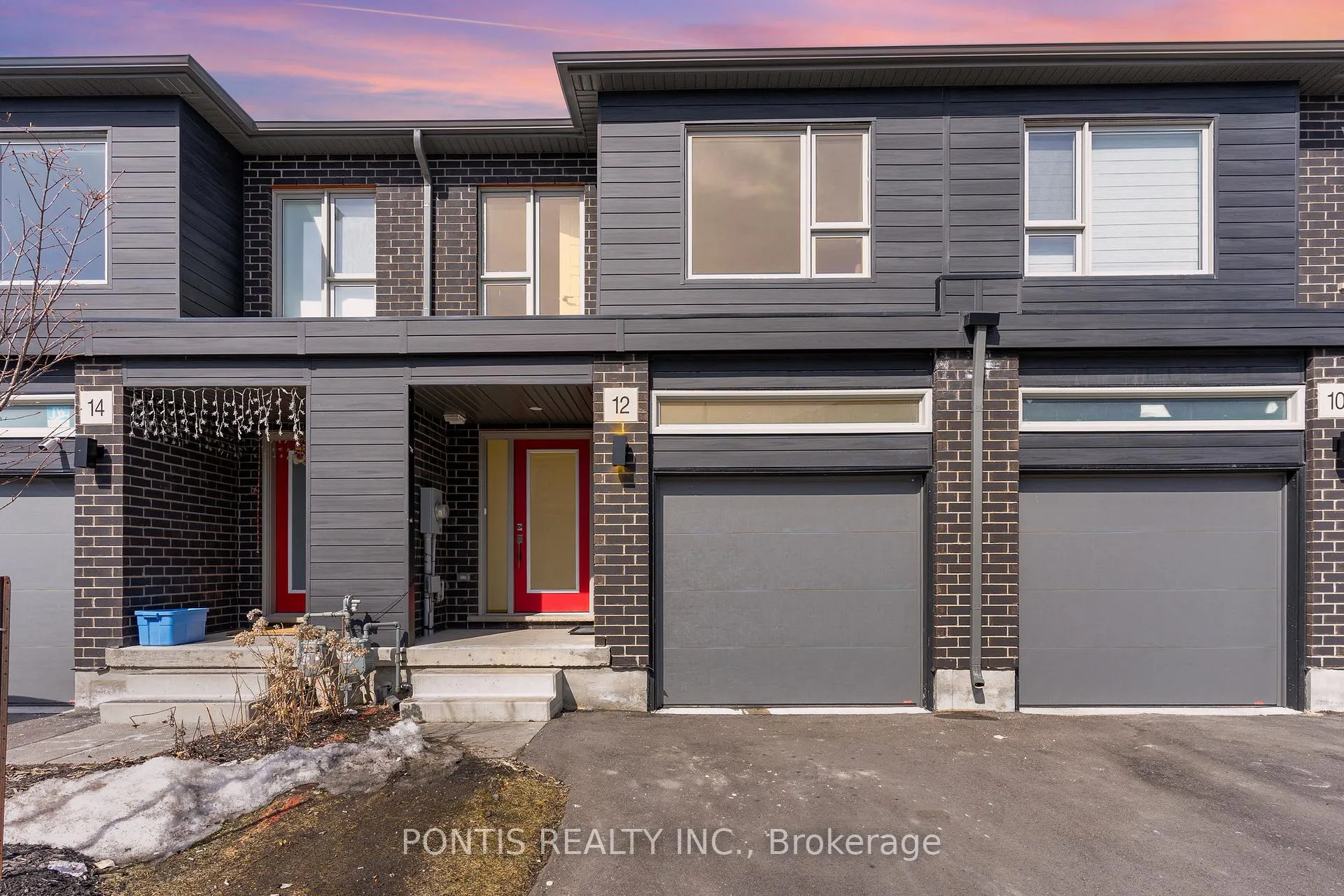 Photo 1 of 12 Pony Way S, Kitchener — HOMEH