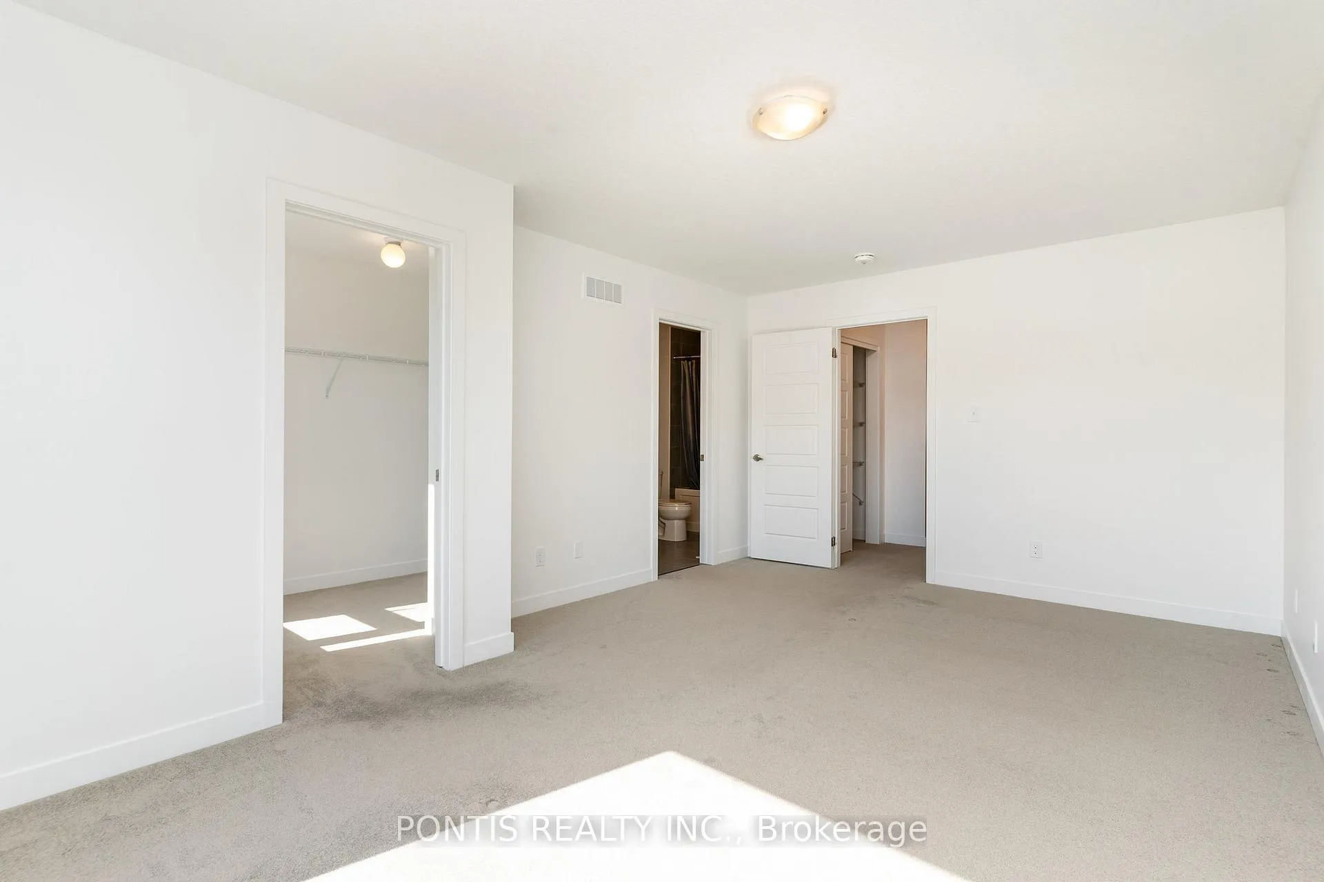 Photo 16 of 12 Pony Way S, Kitchener — HOMEH