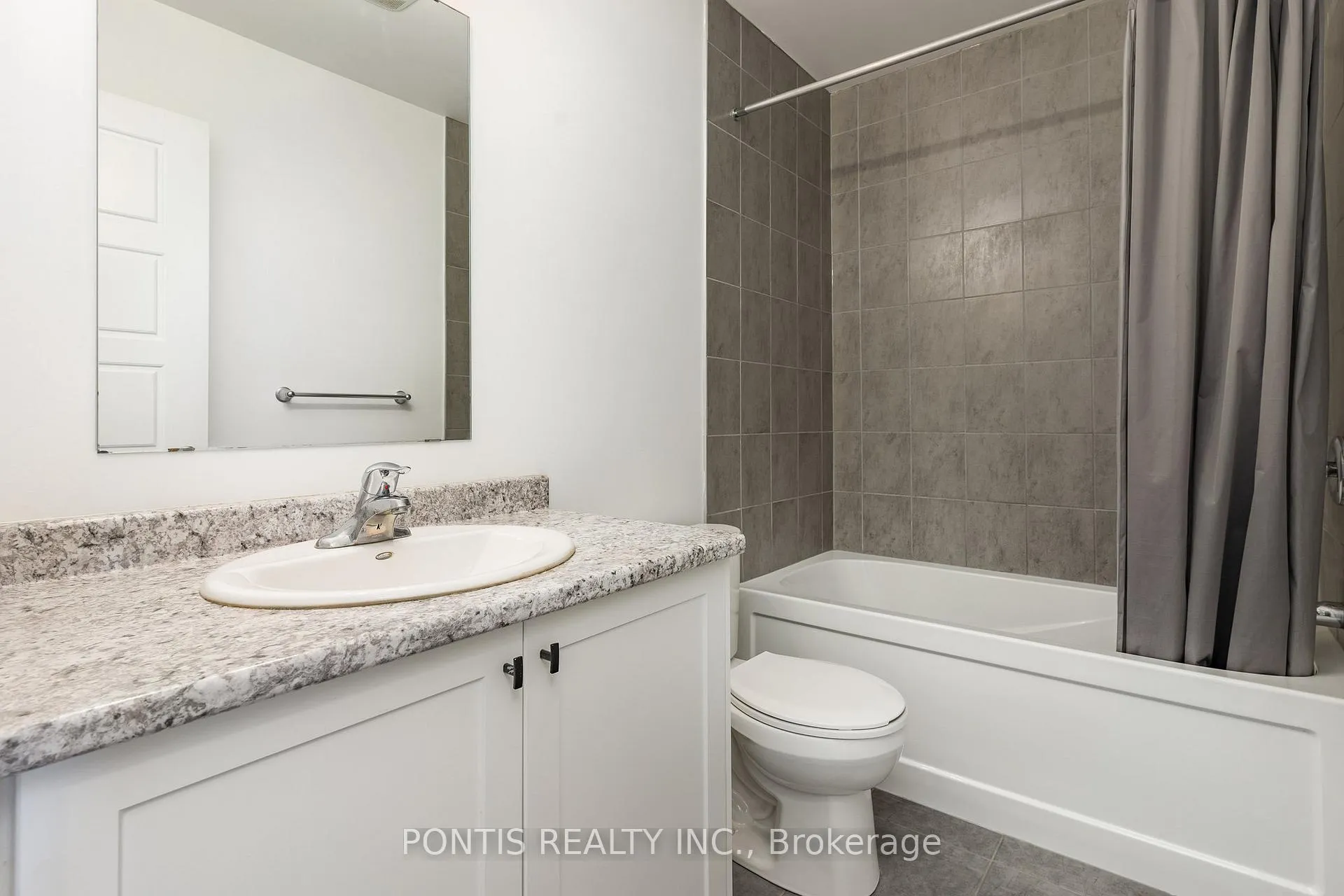 Photo 21 of 12 Pony Way S, Kitchener — HOMEH