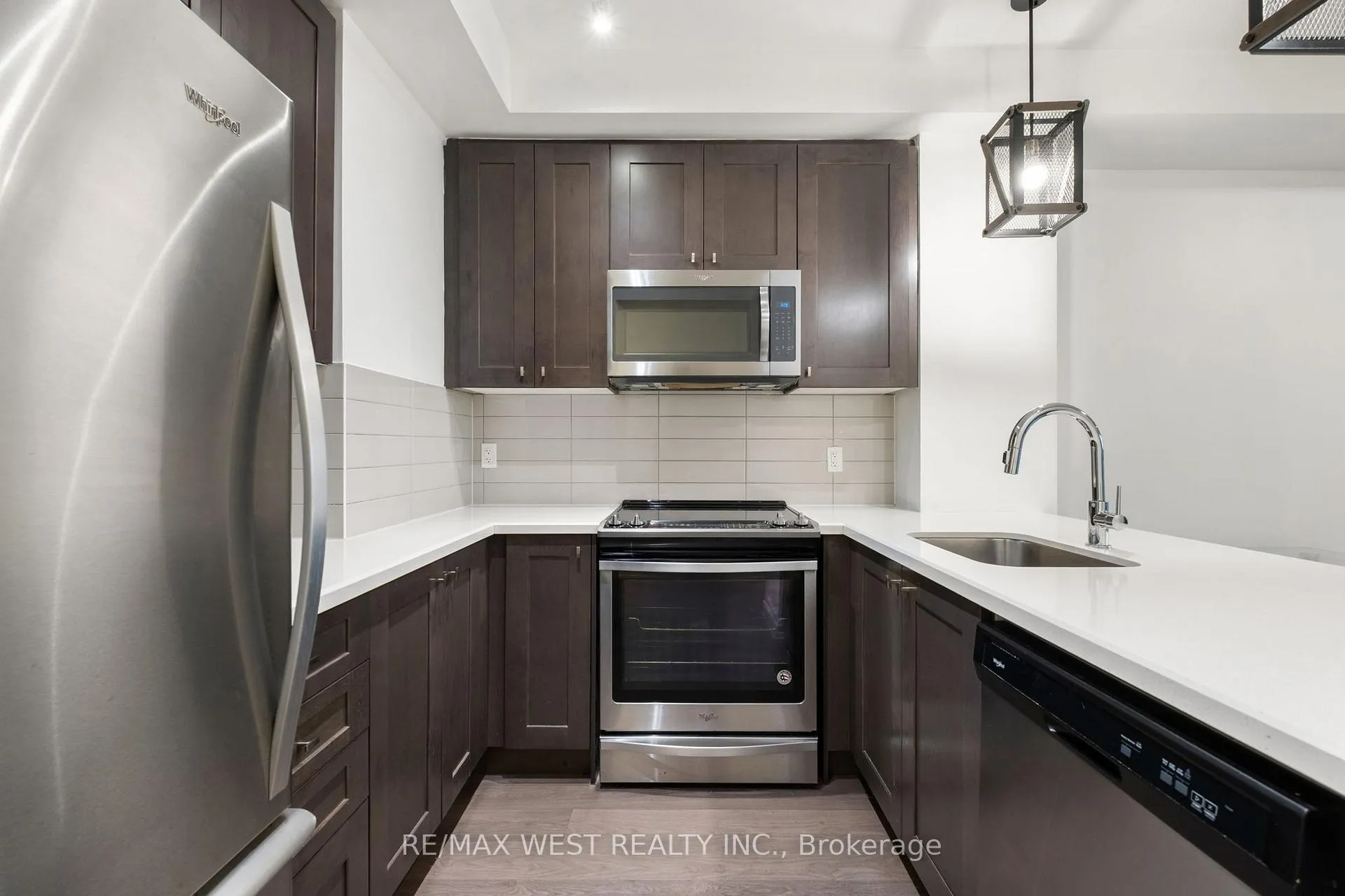 Photo 5 of Unit 326, 555 William Graham Drive, Aurora, Rural Aurora — HOMEH