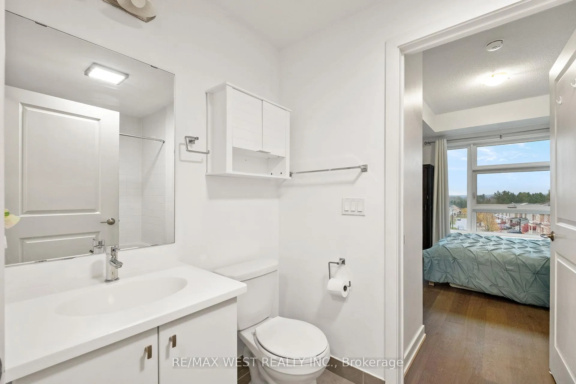 Photo 15 of Unit 326, 555 William Graham Drive, Aurora, Rural Aurora — HOMEH