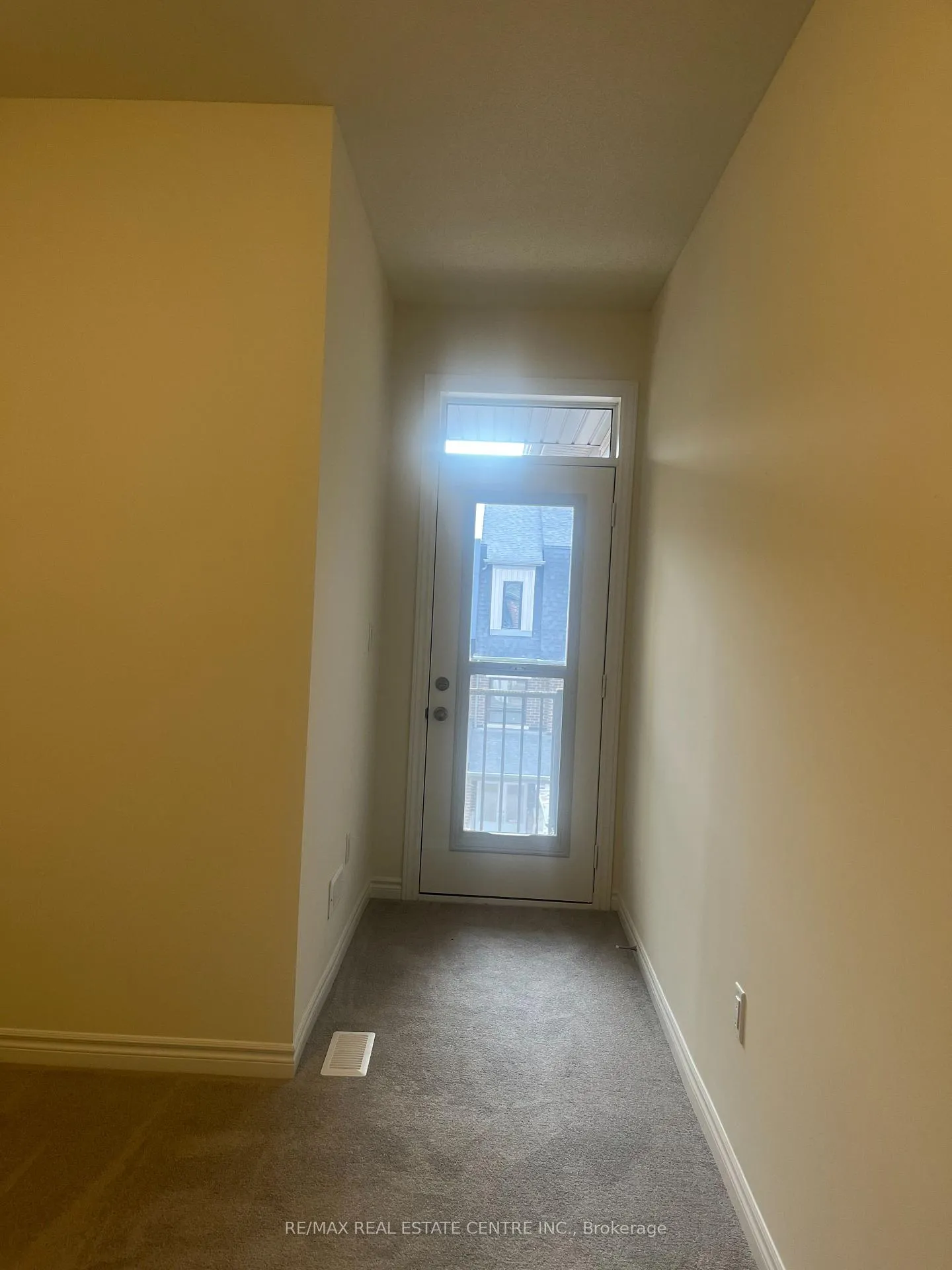 Photo 24 of 49 Bonnington Drive, Brampton, Northwest Brampton — HOMEH