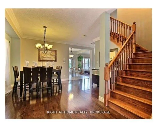 Photo 4 of 33 Crannyfield Drive S, Brampton, Fletcher's West — HOMEH