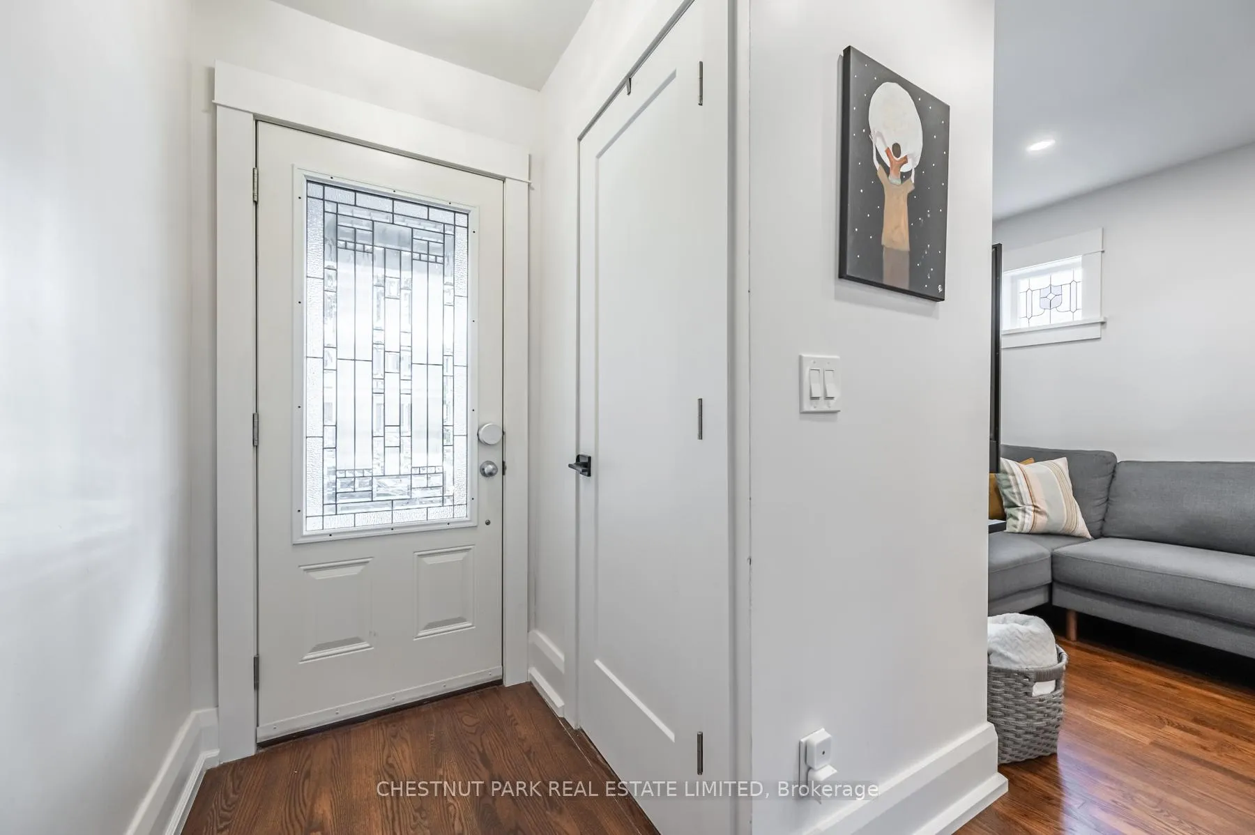 Photo 6 of 16 Thurston Road, Toronto, Mount Pleasant East — HOMEH