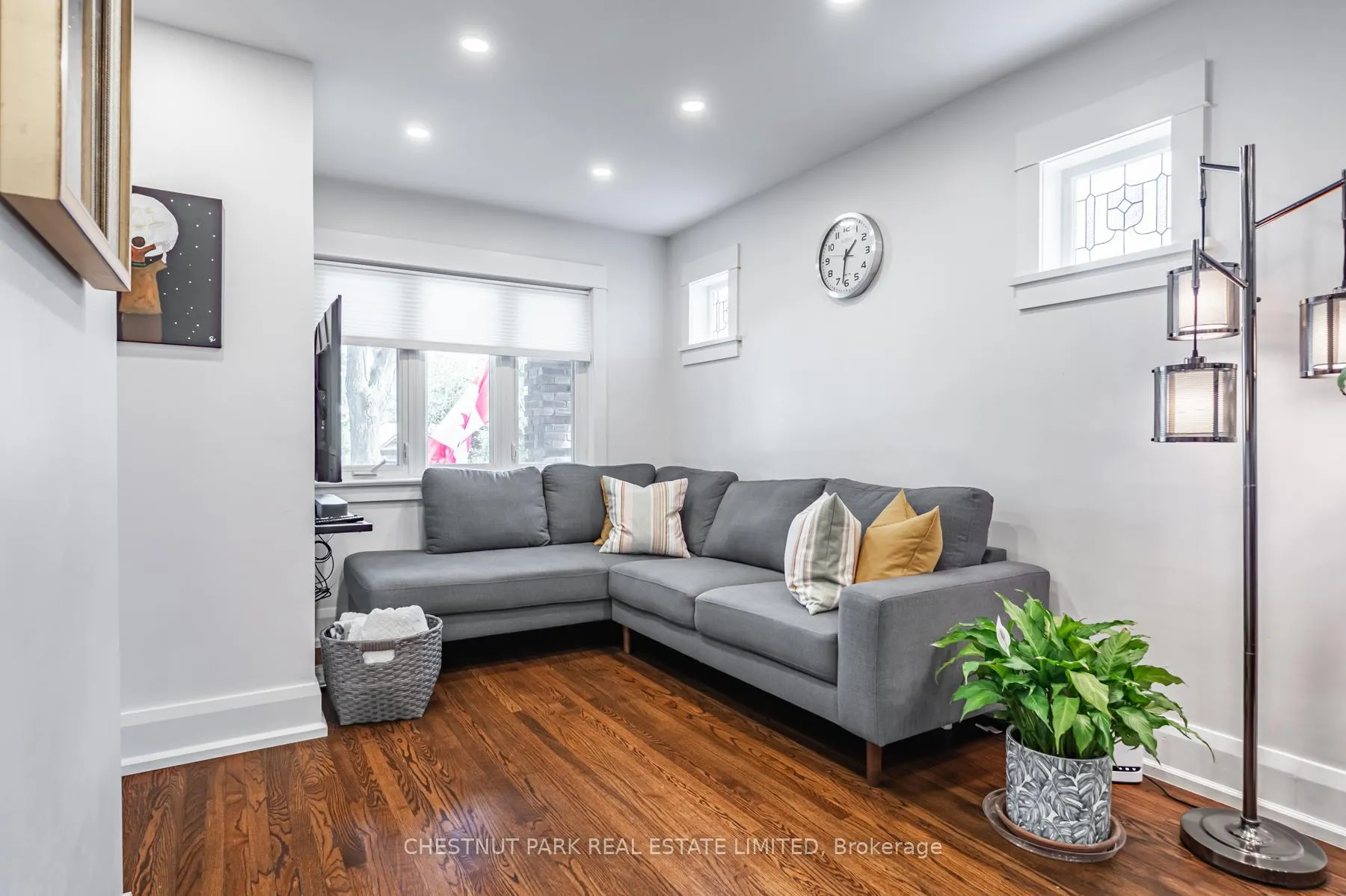 Photo 8 of 16 Thurston Road, Toronto, Mount Pleasant East — HOMEH