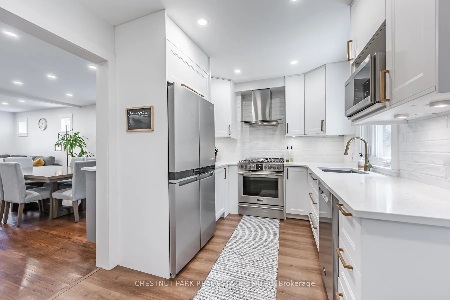 Photo 14 of 16 Thurston Road, Toronto, Mount Pleasant East — HOMEH