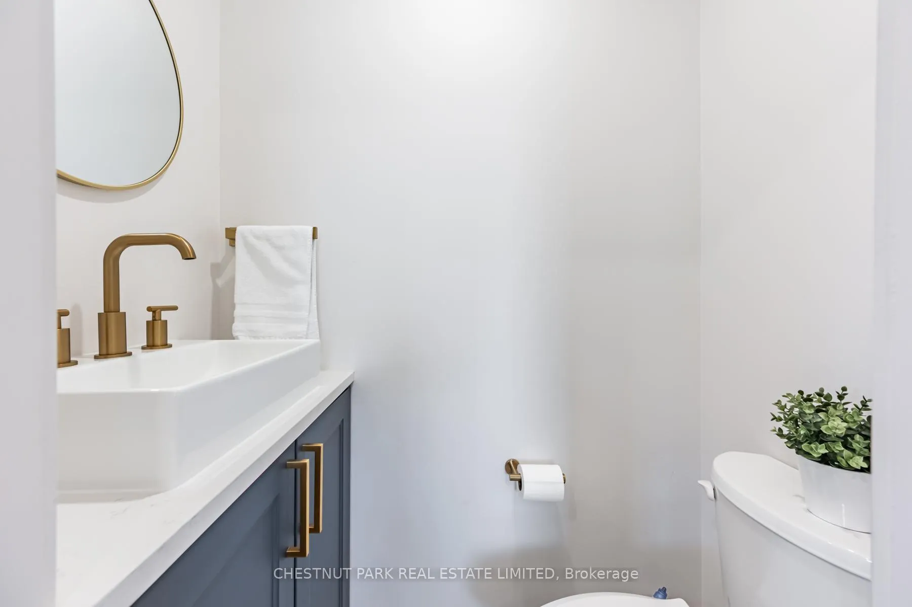 Photo 19 of 16 Thurston Road, Toronto, Mount Pleasant East — HOMEH