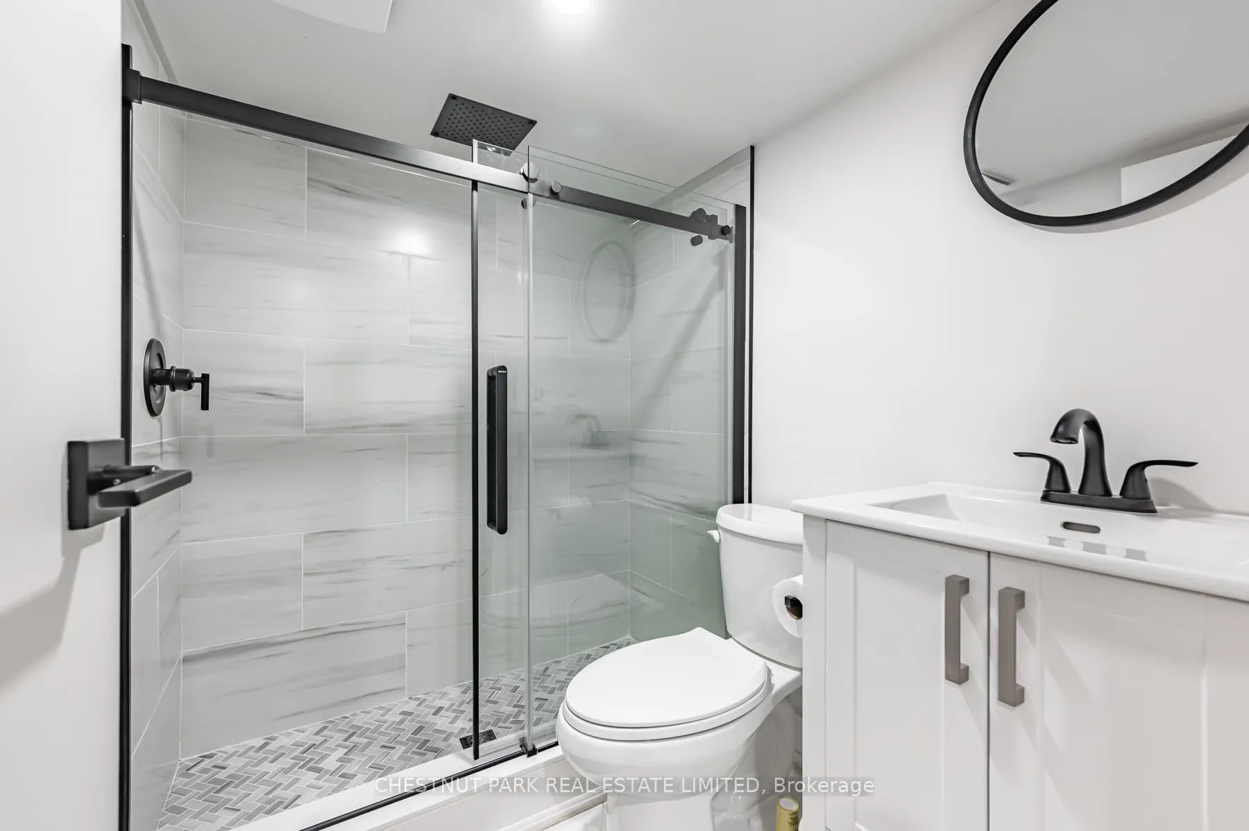 Photo 31 of 16 Thurston Road, Toronto, Mount Pleasant East — HOMEH