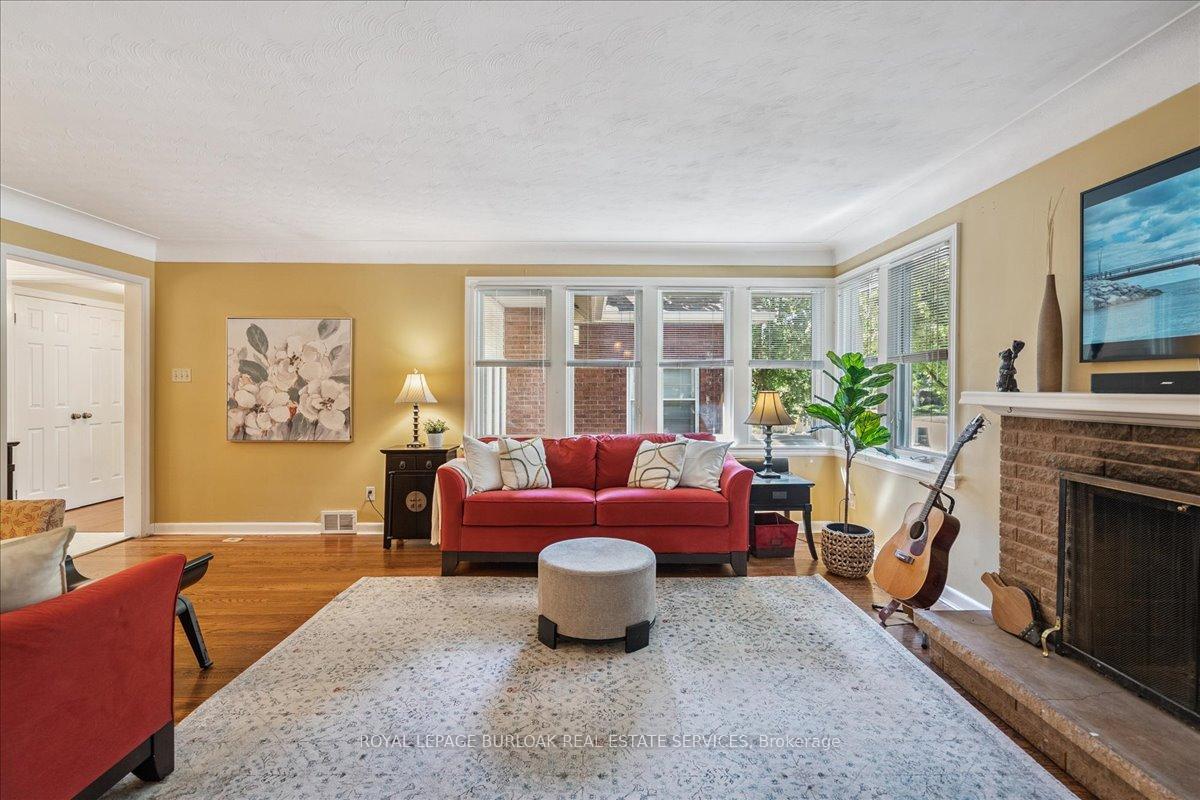 Photo 5 of 1424 Alfred Crescent, Burlington, Brant — HOMEH